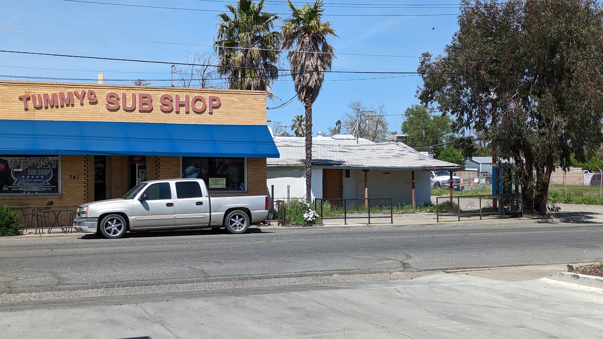 Tummy's Sub Shop