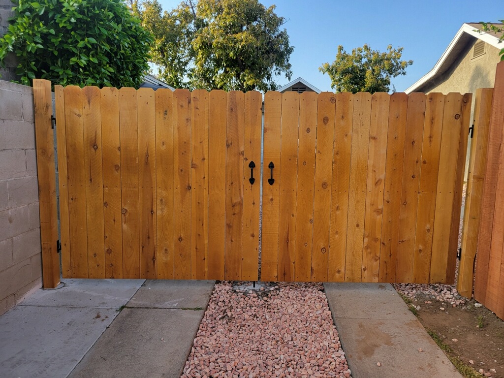 Deco Fence Co - Residential Fence Installation Contractor, Commercial Fencing, Fence Repair Company in Riverside CA