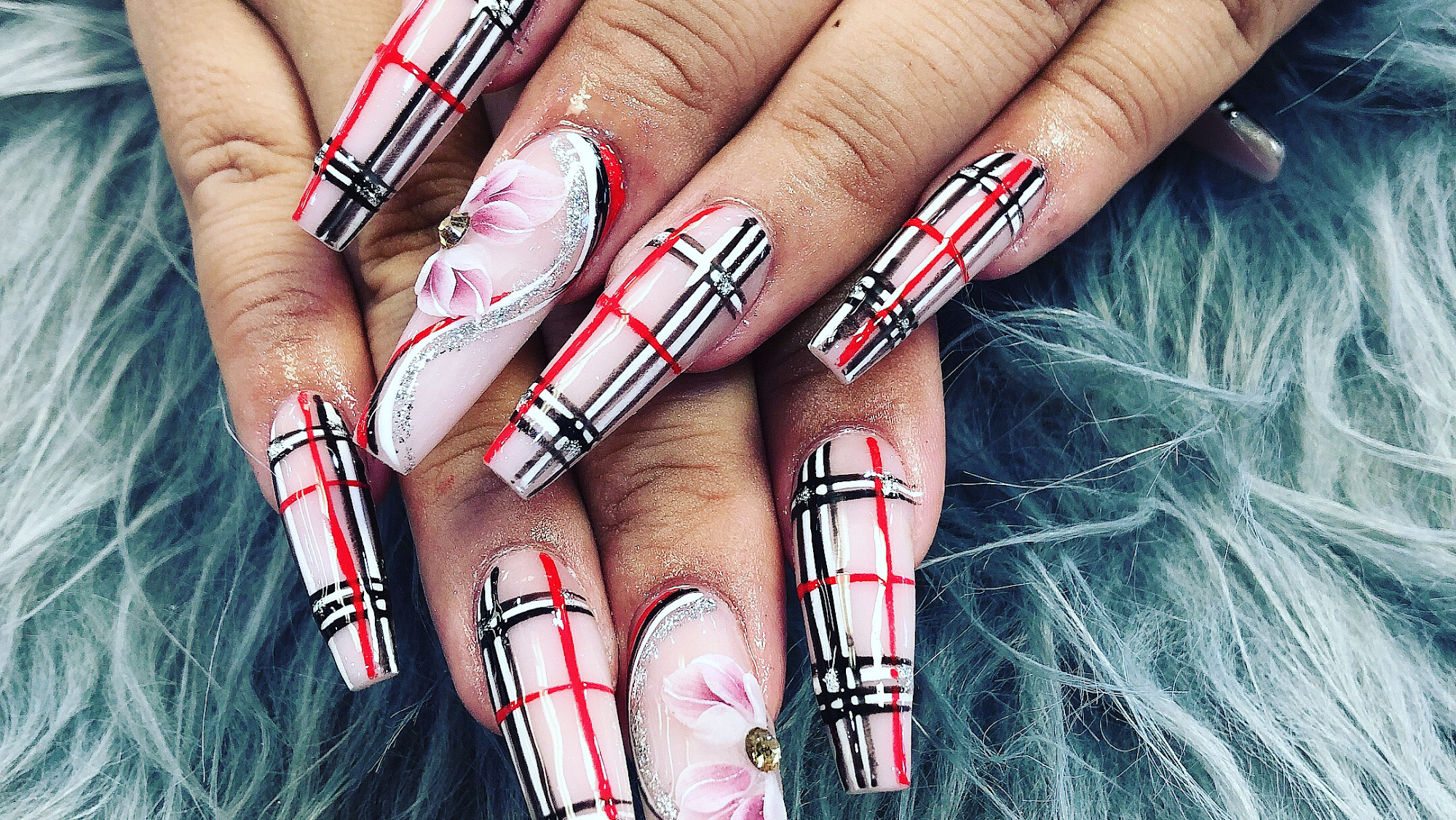 Passion Nails