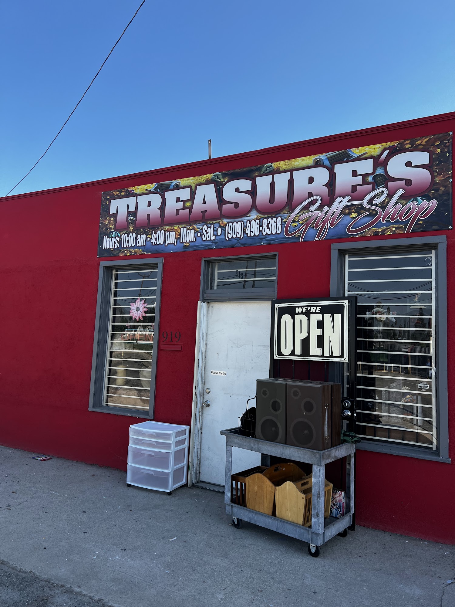 Treasure’s Gift Shop