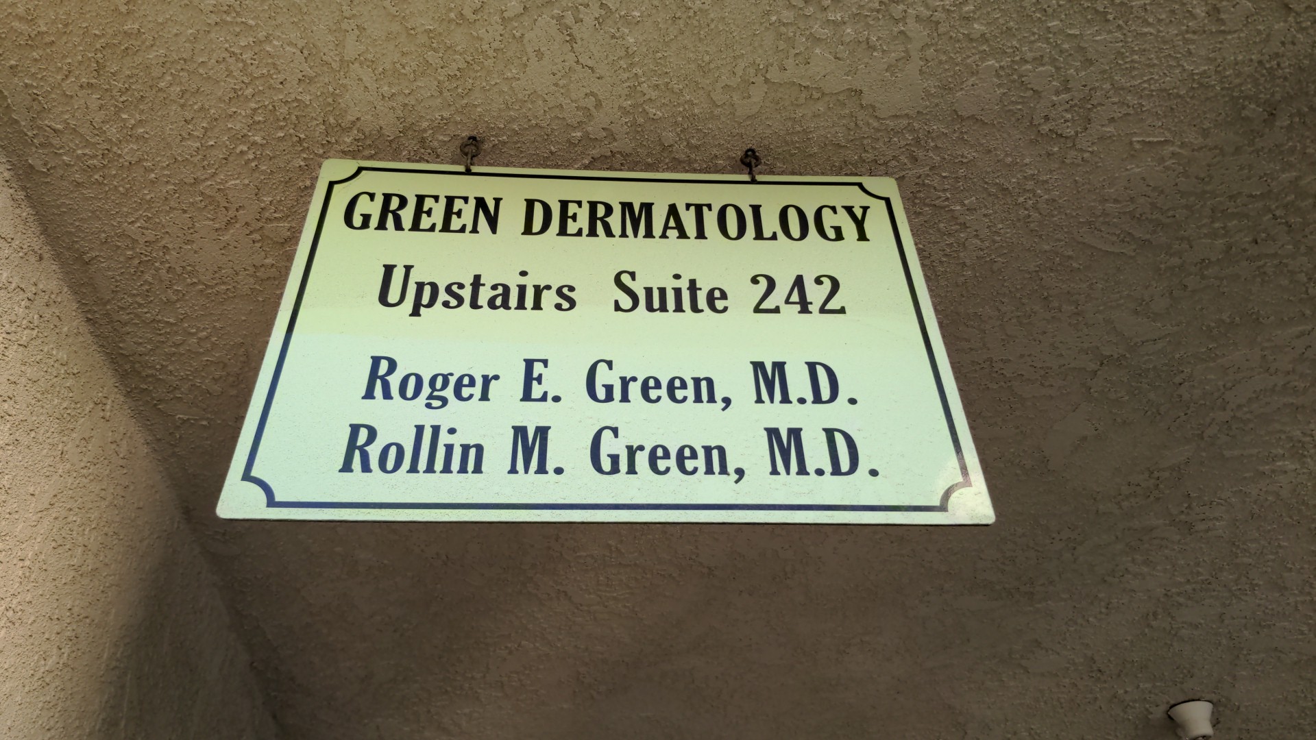 Green Dermatology: Green Roger E MD