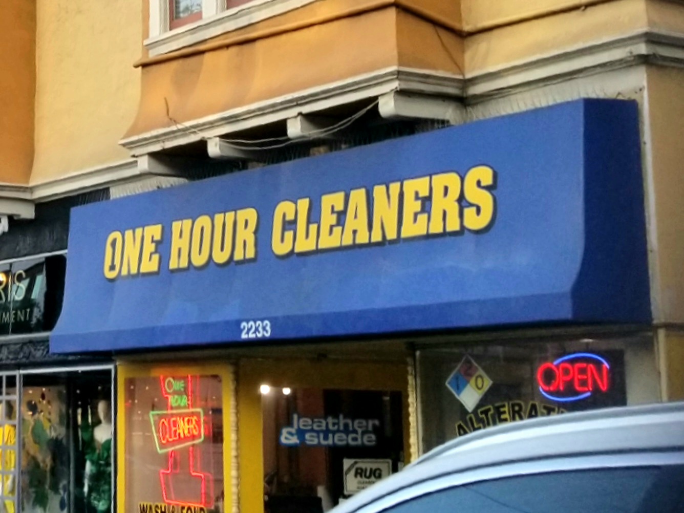 One Hour Cleaners
