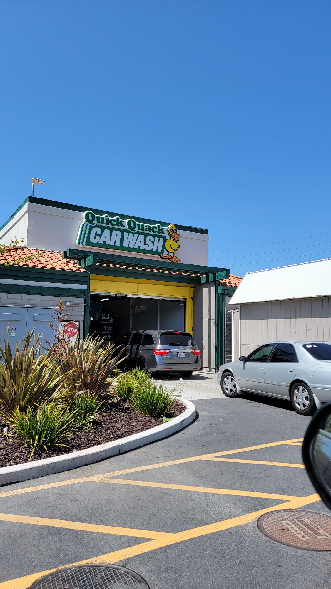 Quick Quack Car Wash 17945 Hesperian Blvd, San Lorenzo California 94580