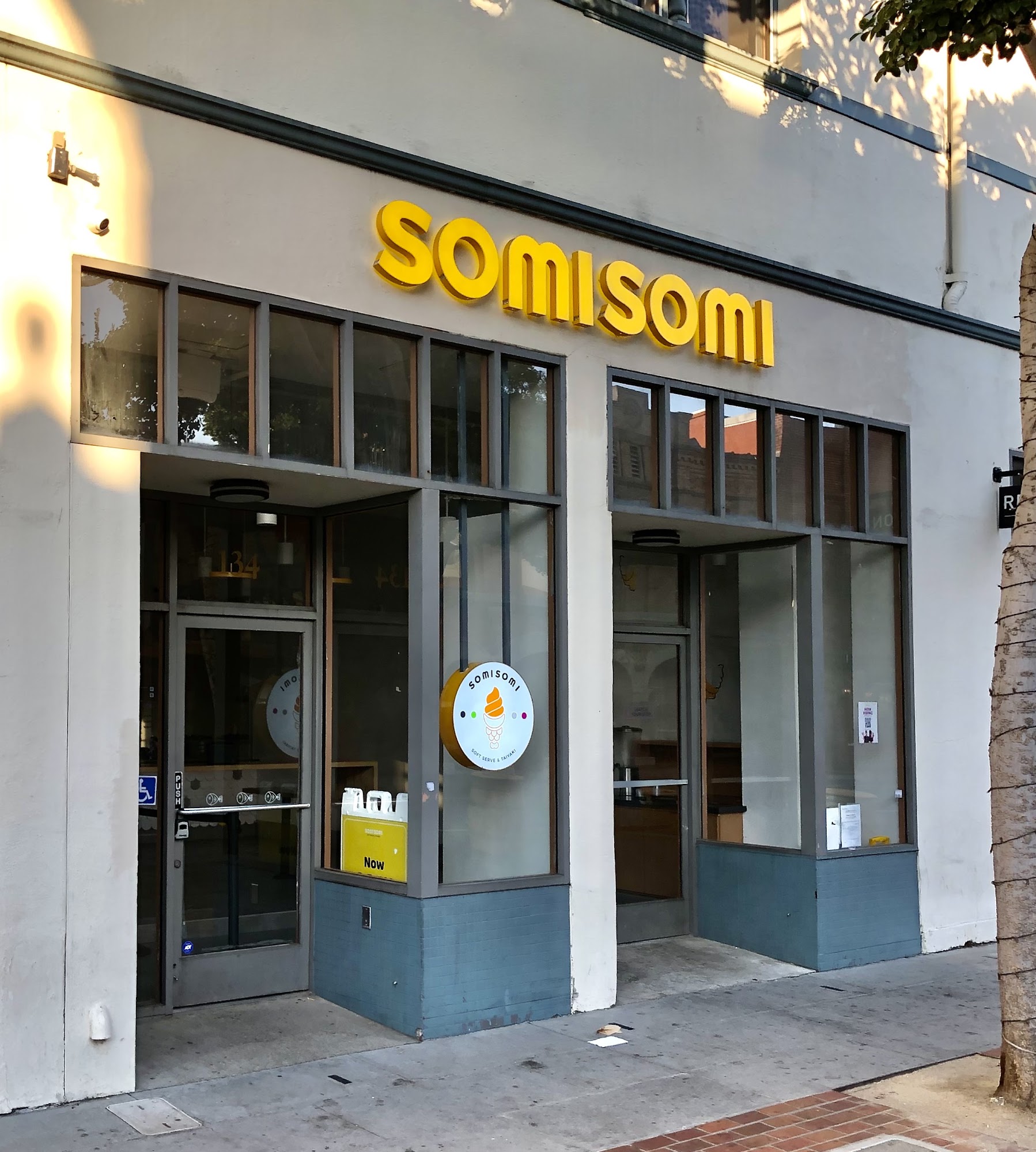 SOMISOMI