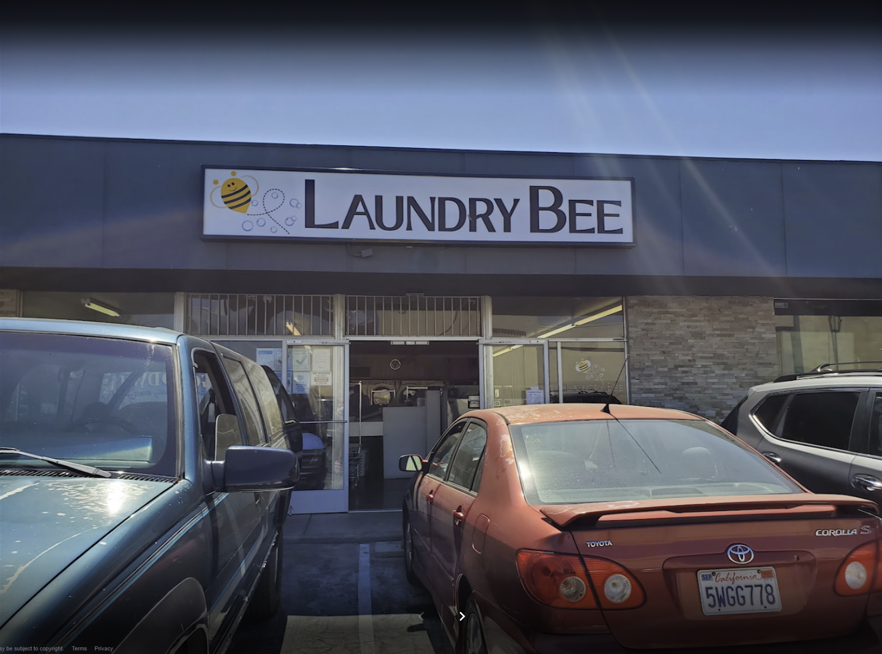 Laundry bee