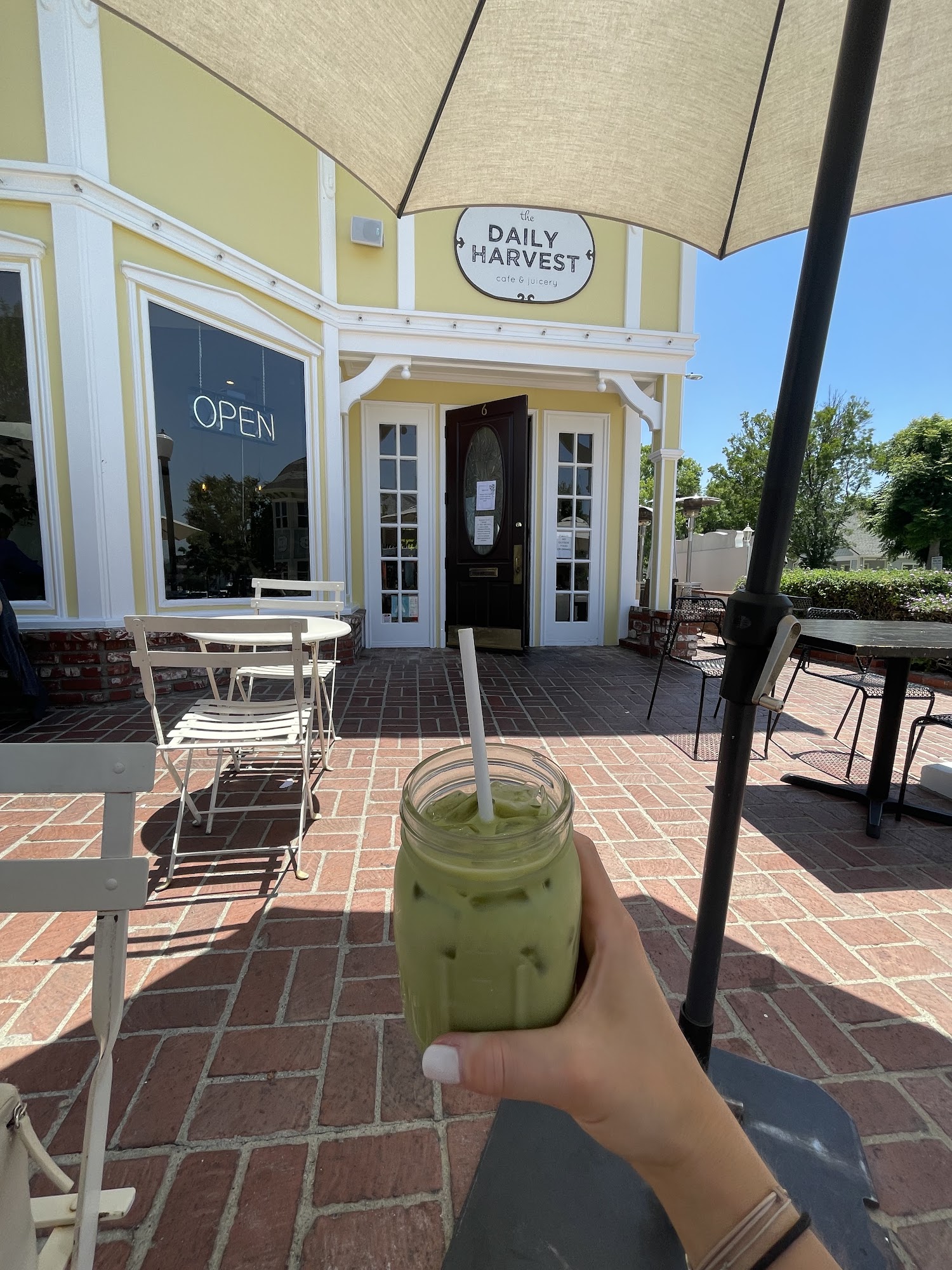 The Daily Harvest Cafe & Juicery