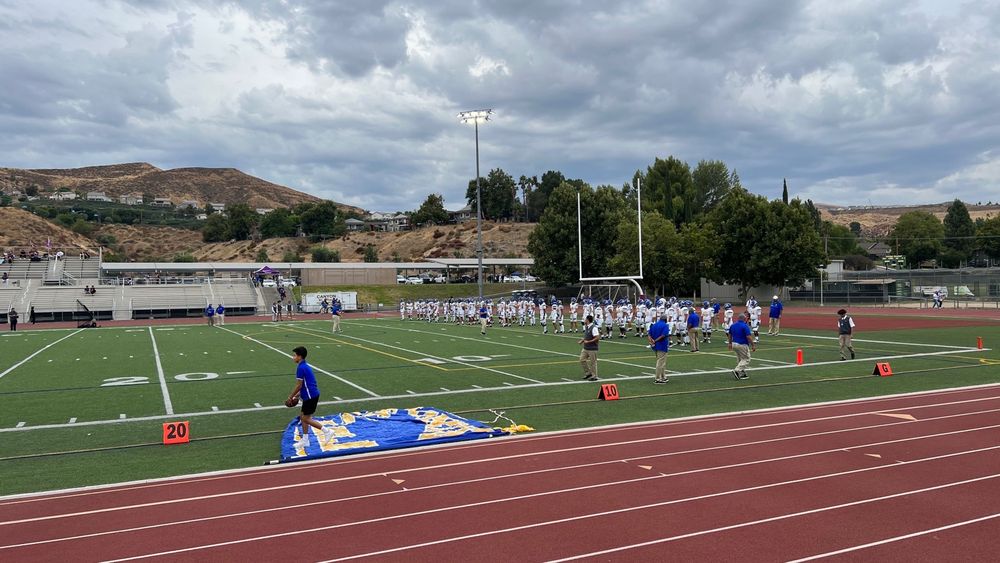 CANYON HIGH SCHOOL PERFORMING ARTS CENTER - Nadal St, Santa Clarita CA ...