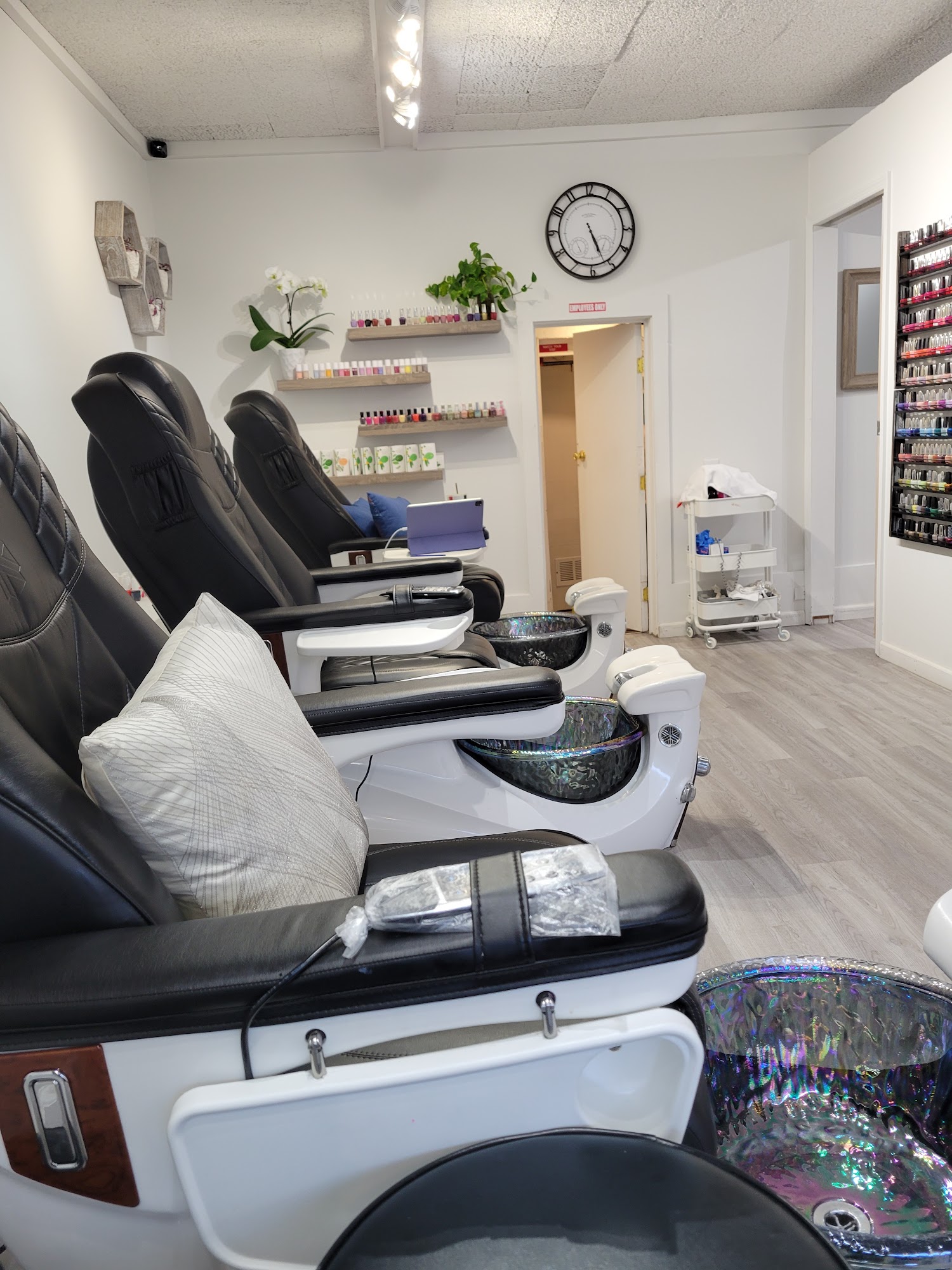 ManiPedi Nail Spa