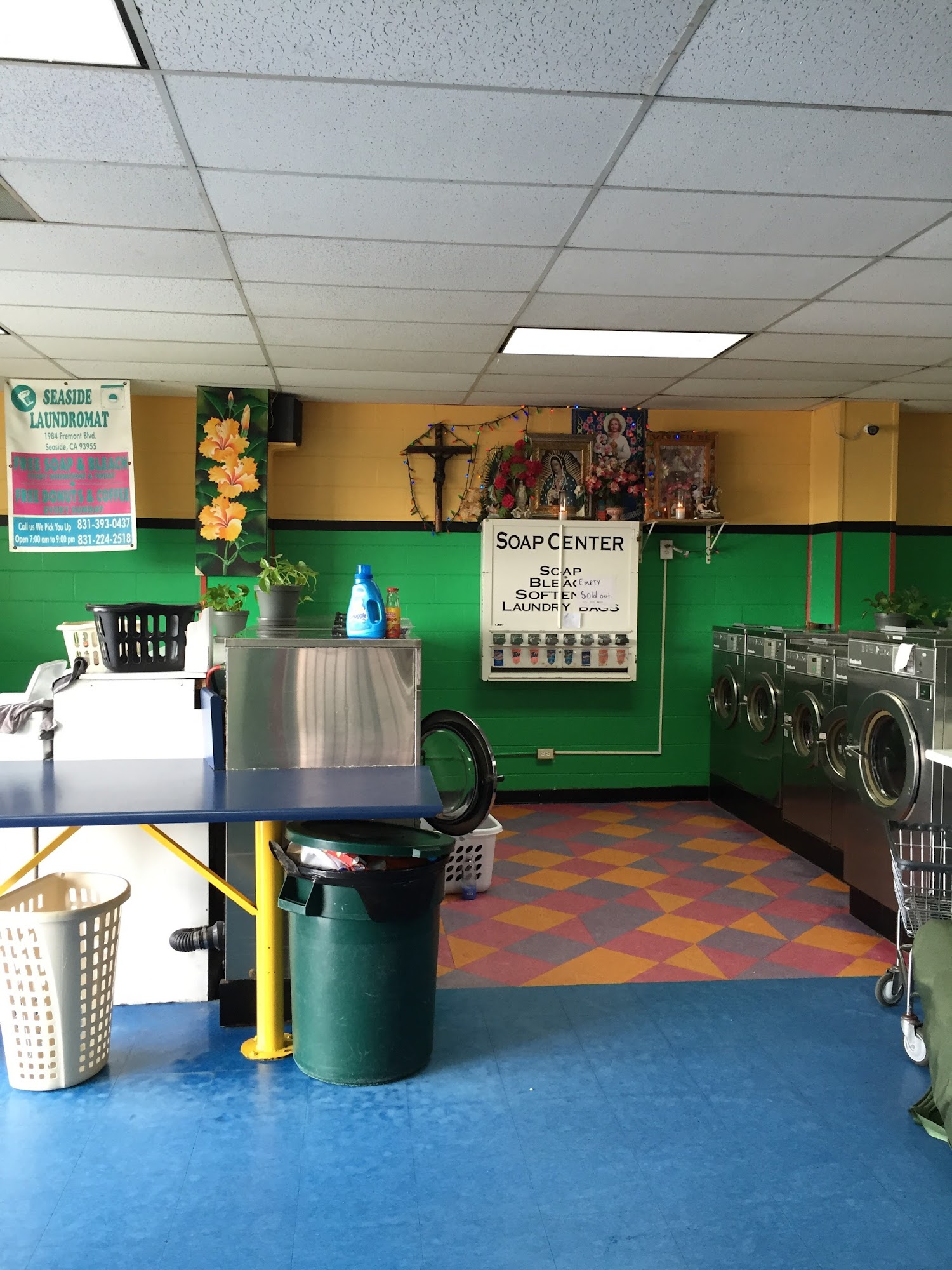 Seaside Laundromat