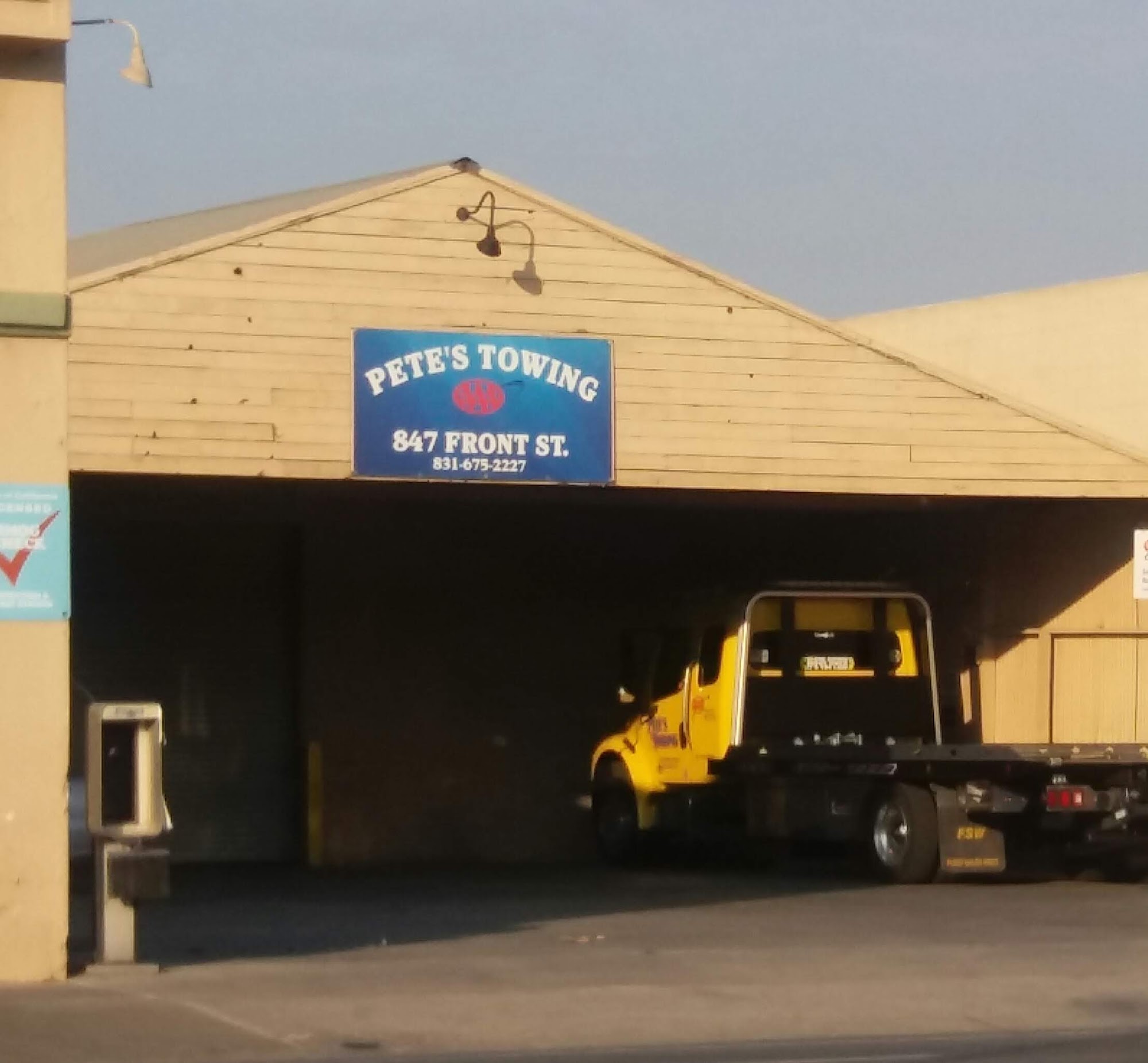 Pete's Towing 847 Front St, Soledad California 93960