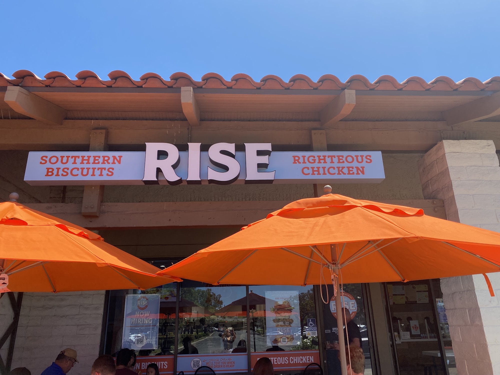 Rise Southern Biscuits Righteous Chicken