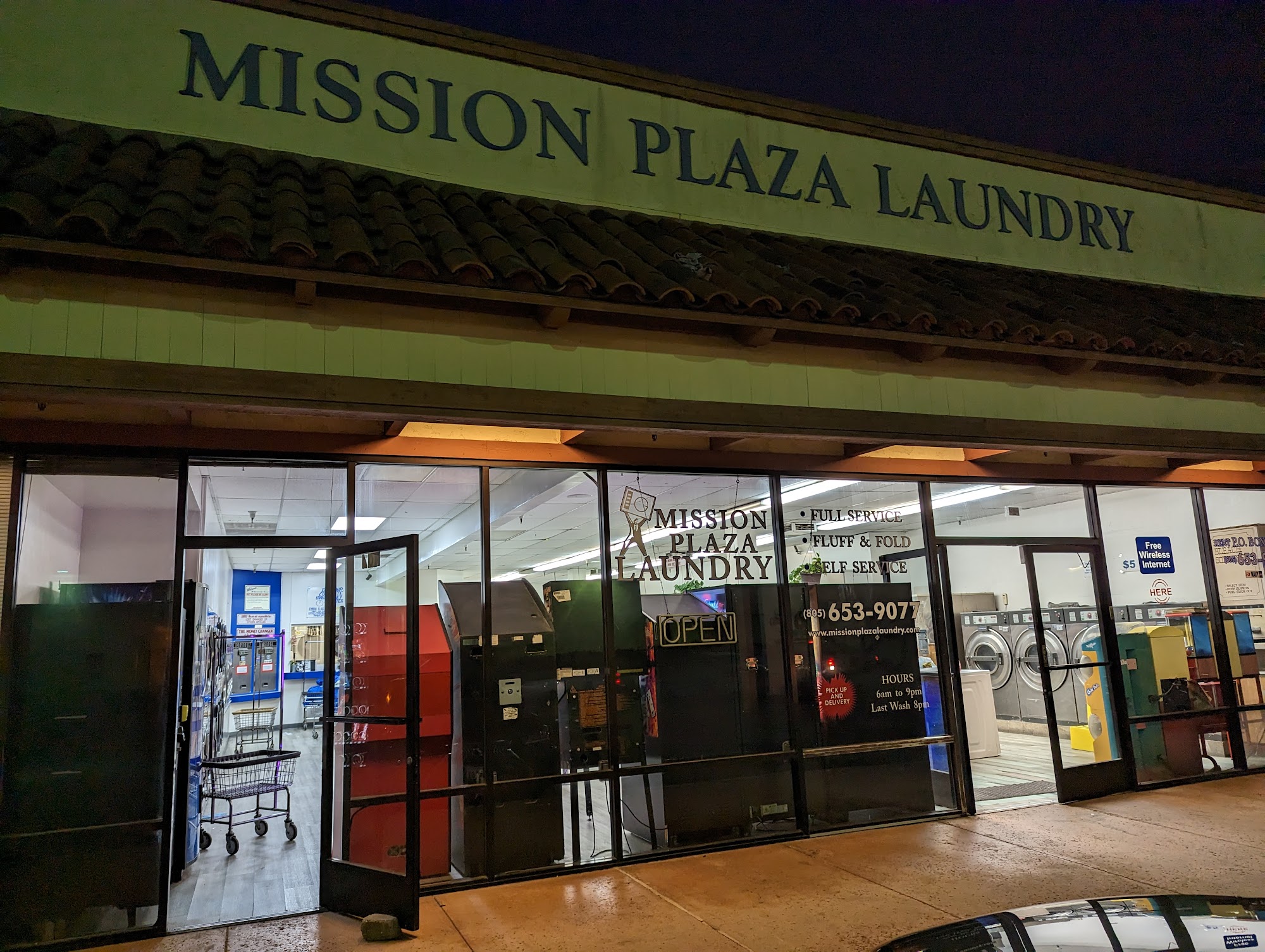 Mission Plaza Laundry
