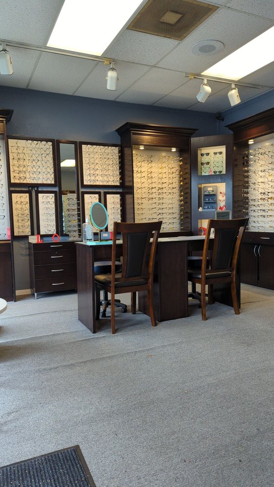 Insight Vision Care Optometry - Dr. Stephanie Chan