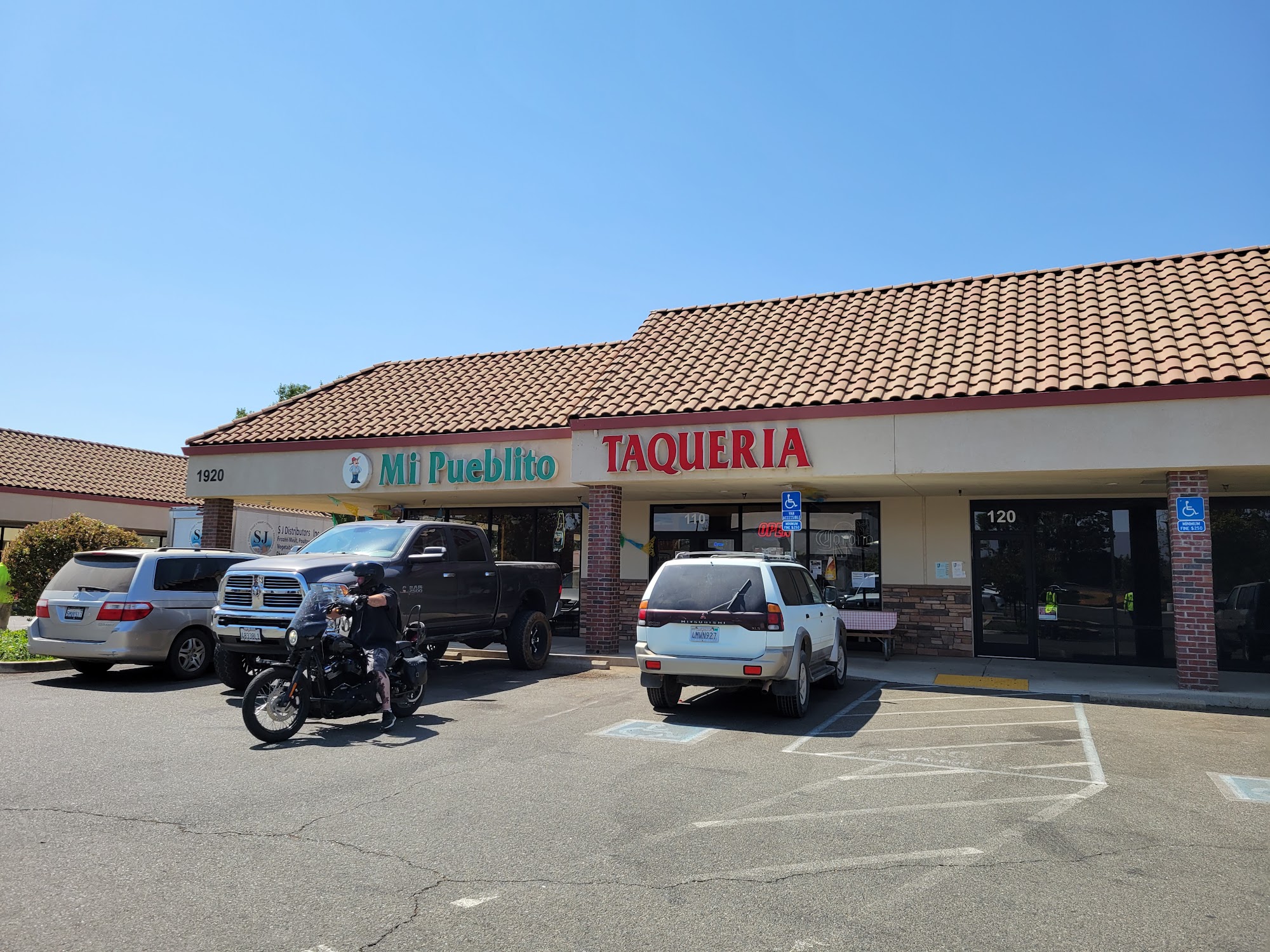 Mi Pueblito Taqueria