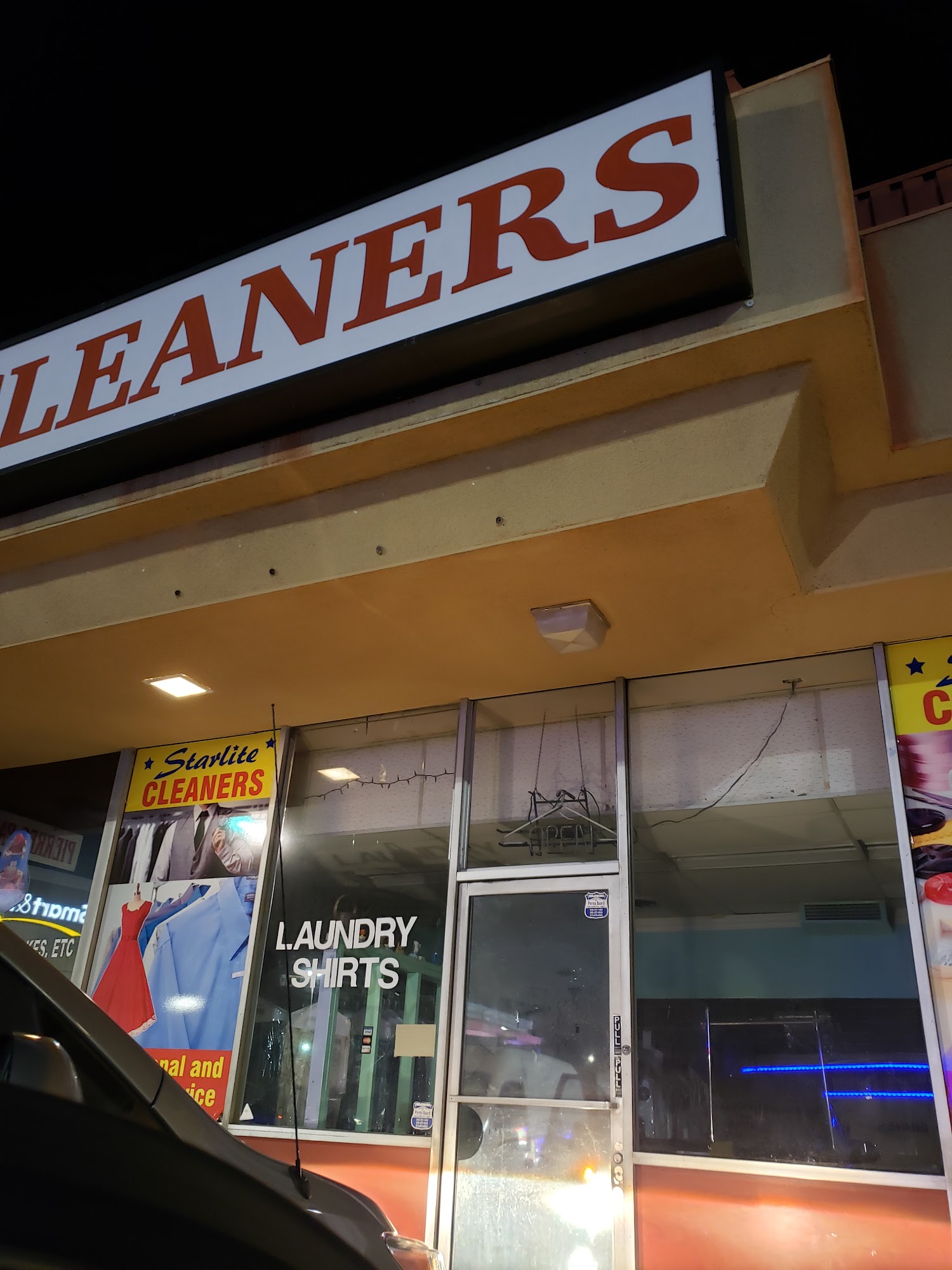 R & R Cleaners 20427 Sherman Way, Winnetka California 91306