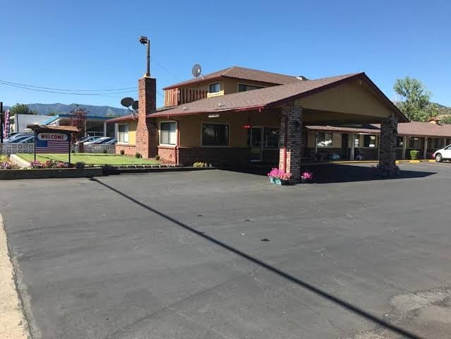 Klamath Motor Lodge