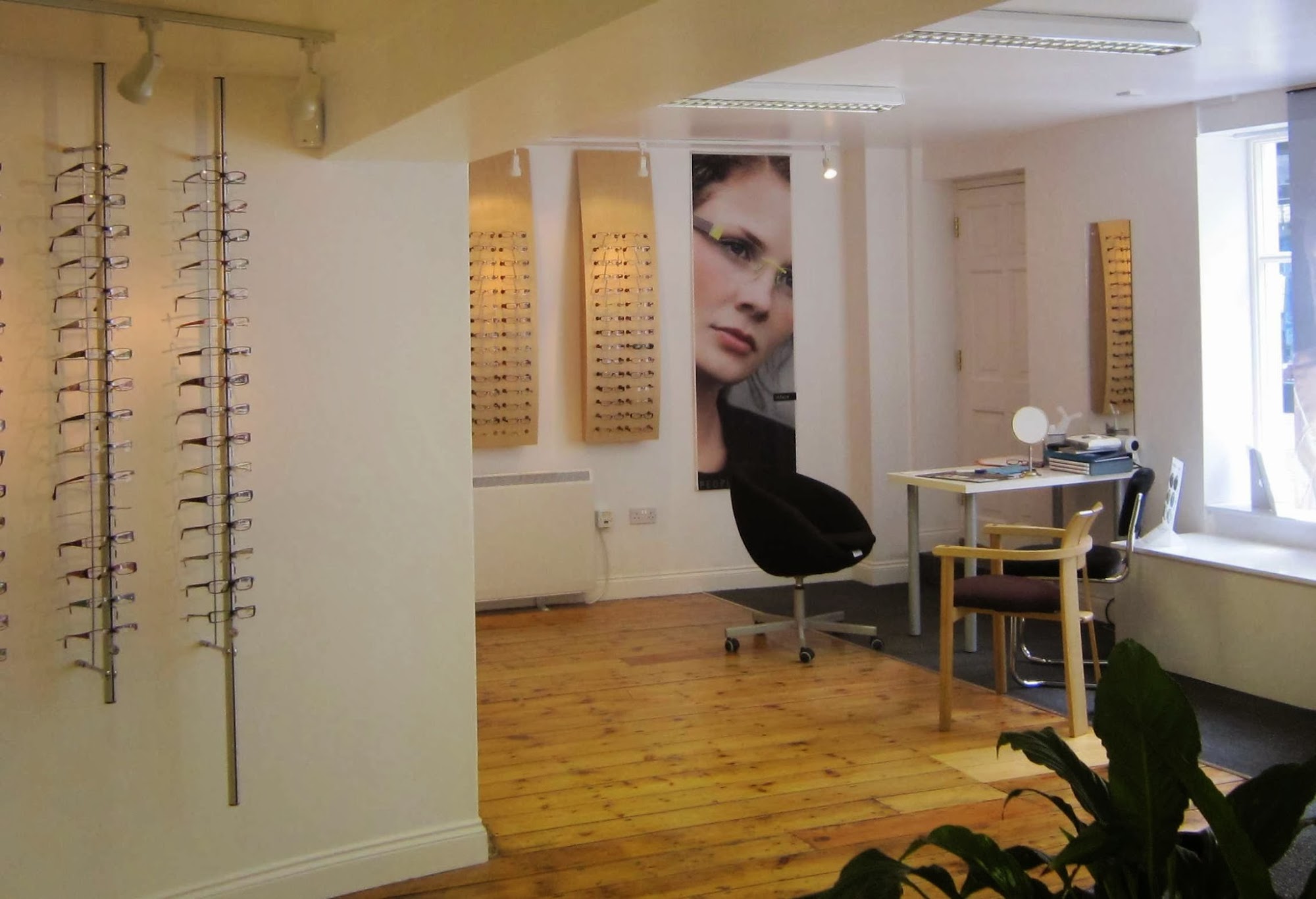 Solanki Optometrist