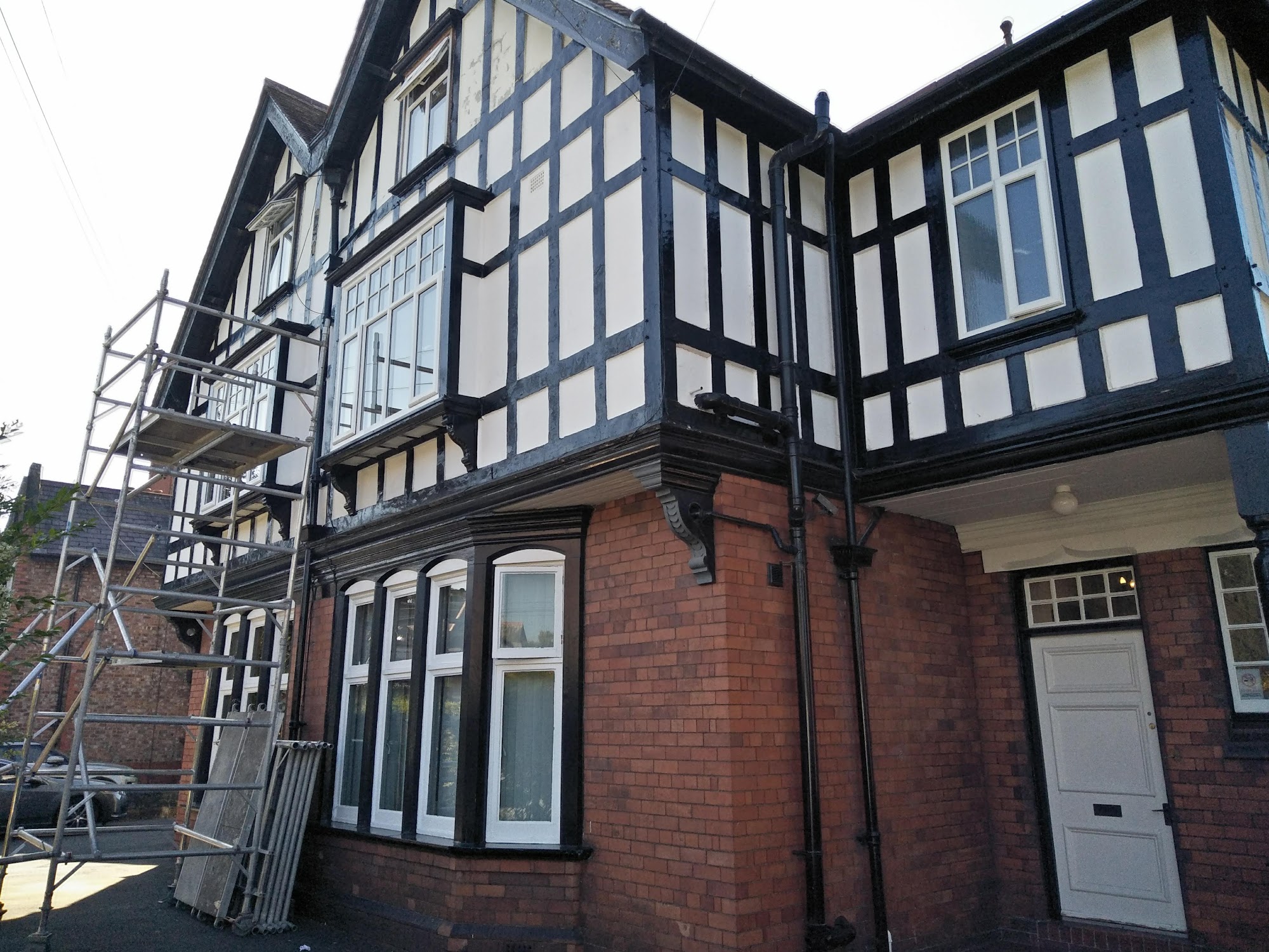 Victoria Lodge