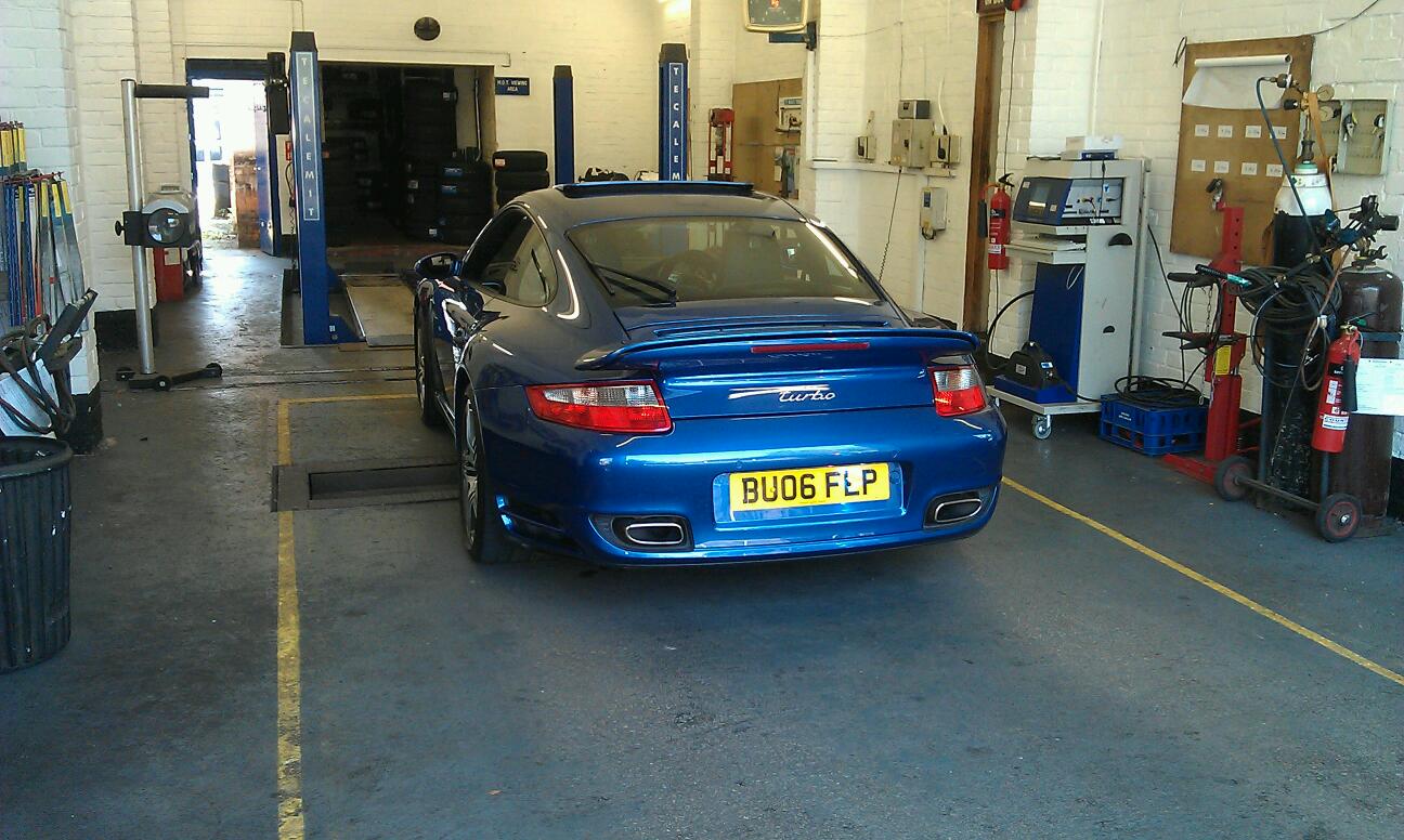 Wilmslow Performance Tyres- Team Protyre