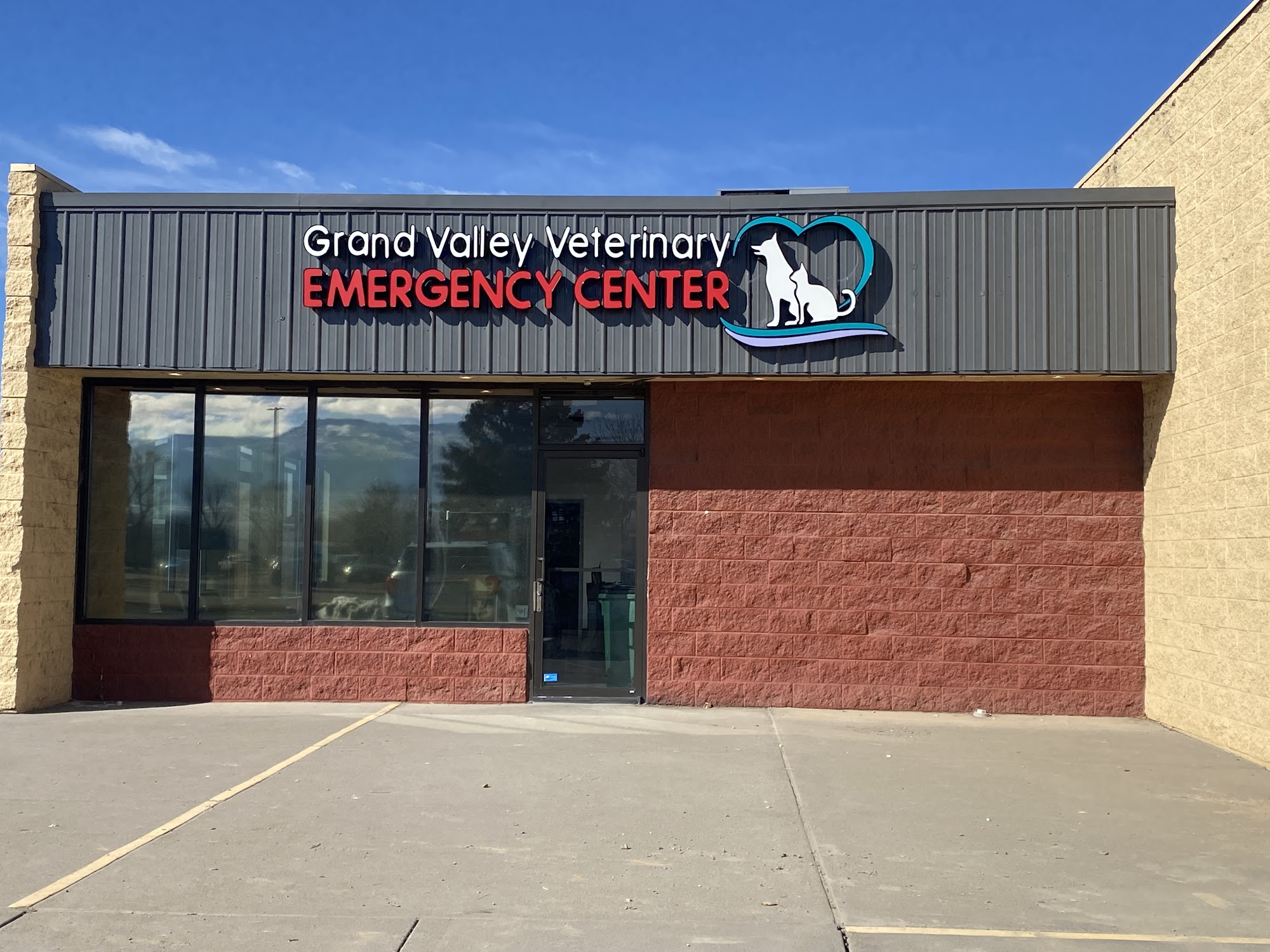 Grand Valley Veterinary Emergency Center, A Thrive Pet Healthcare Partner