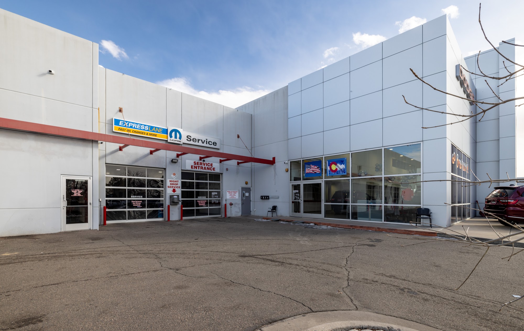 AutoNation Dodge RAM Broadway Service Center Littleton