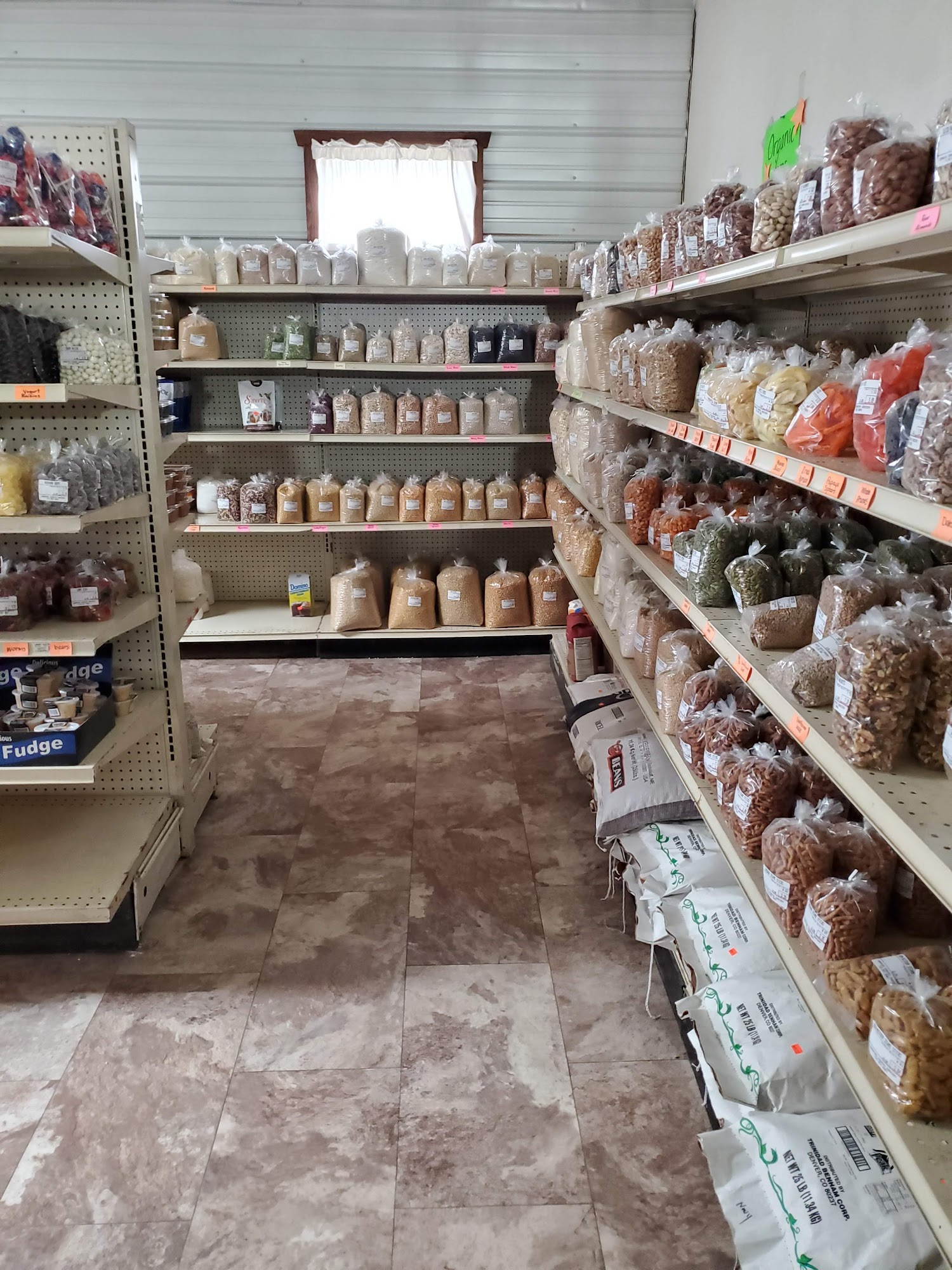 Sunshine Salvage (Amish Discount Grocery & Country Store)
