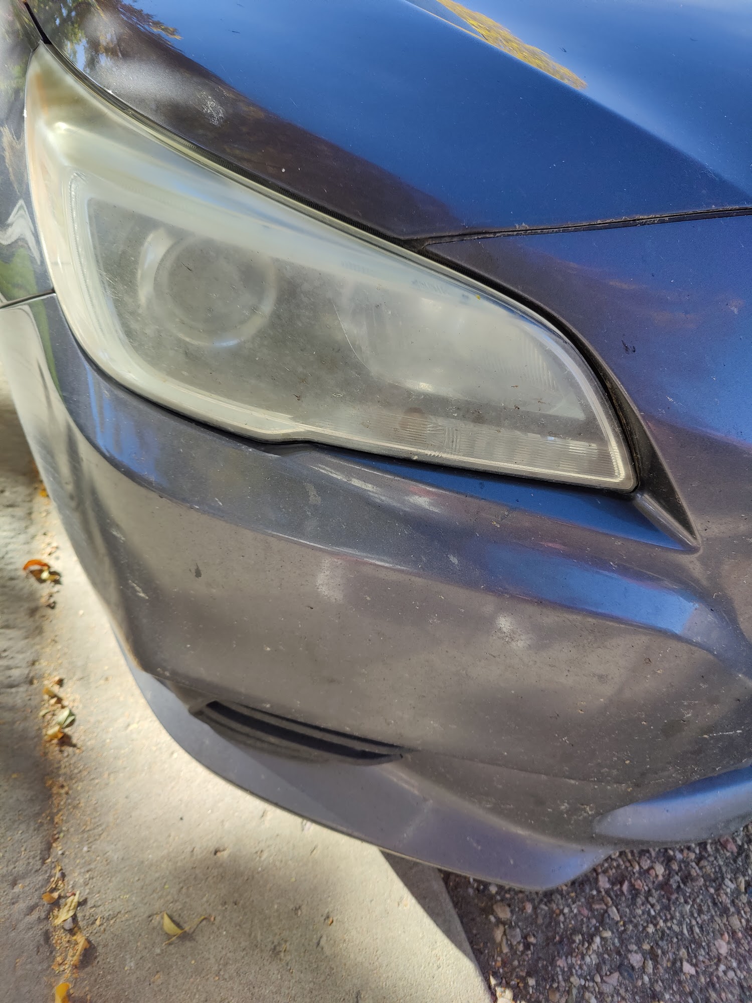 Loco's Bumper Repair And Headlight Restoration