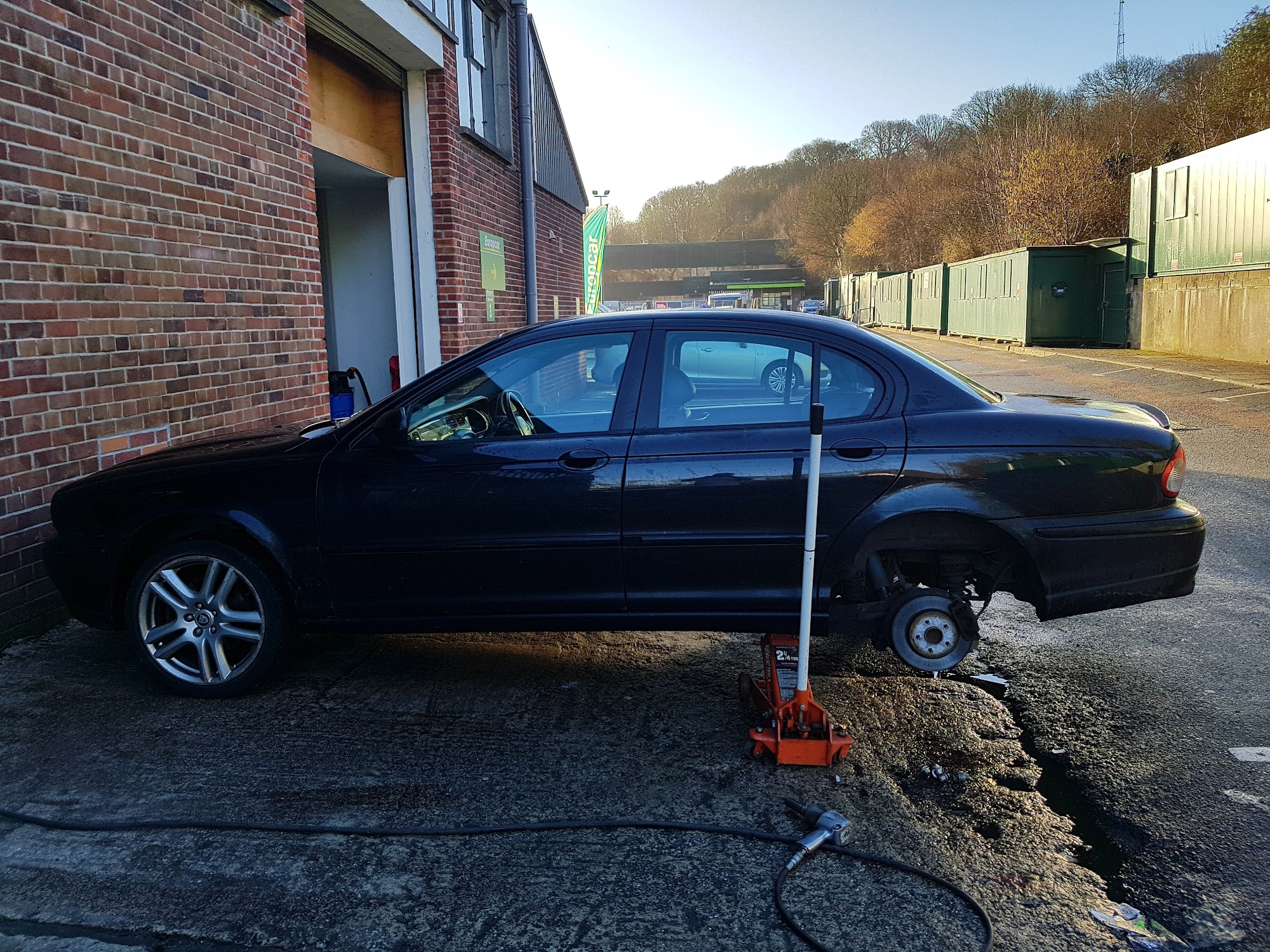 M J B Tyres