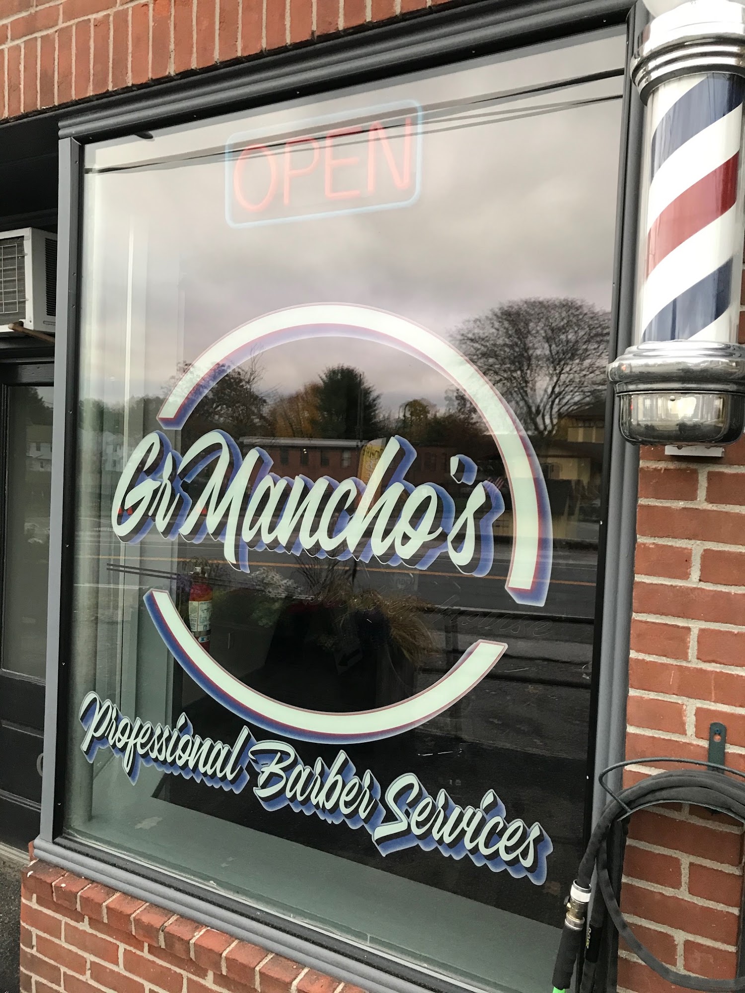 Gr-Mancho's Barber Shop 62 W Main St, Canaan Connecticut 06018