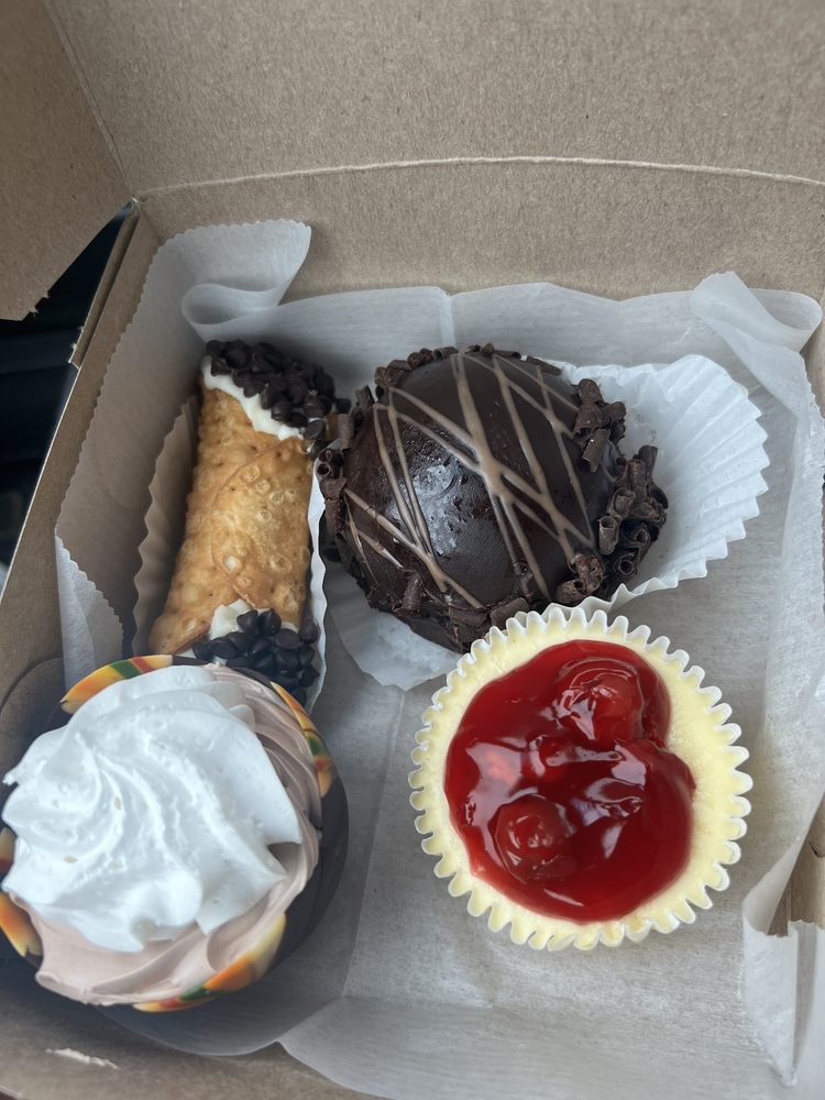 Angelo's Bakery