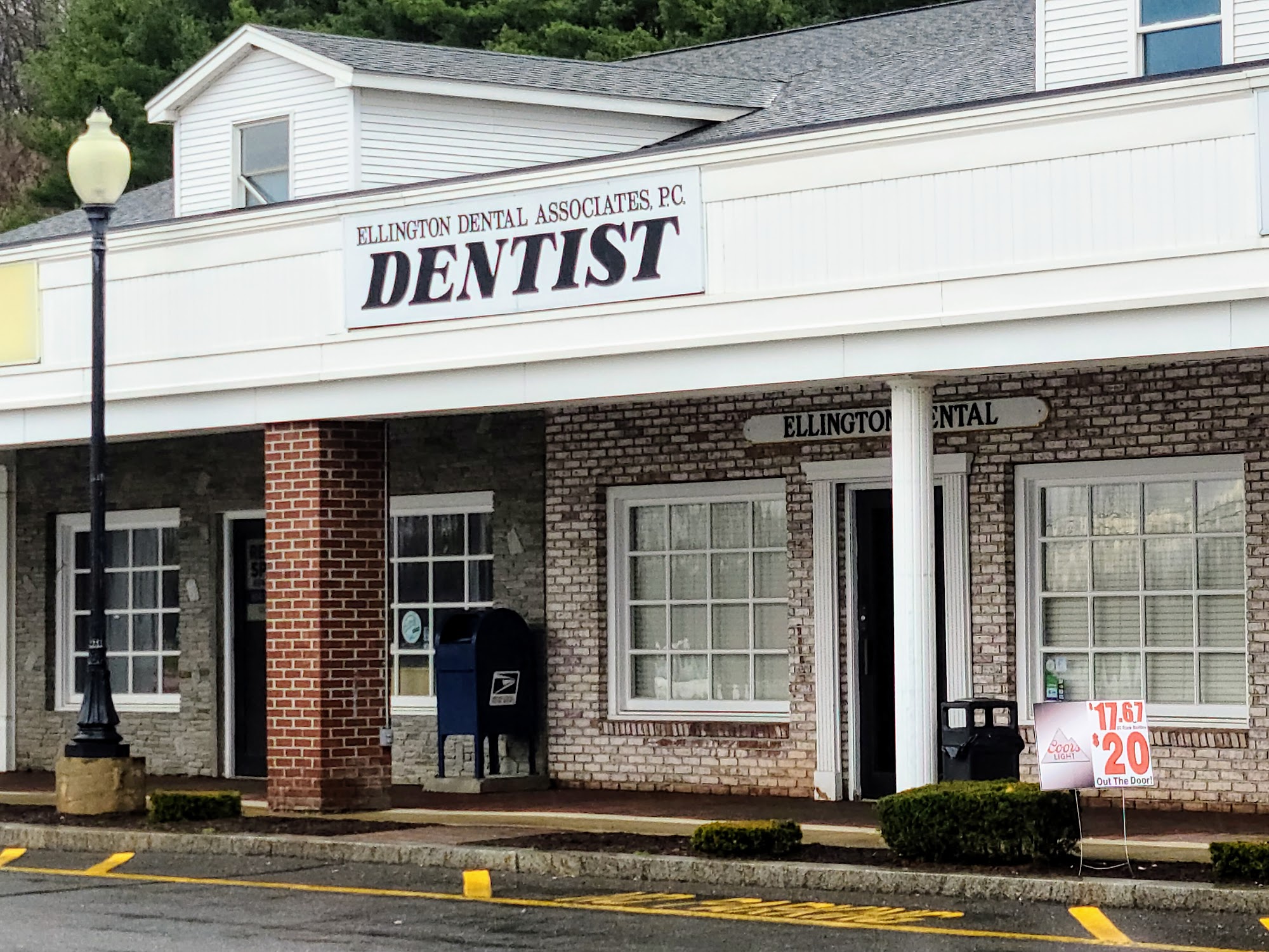 Ellington Dental Associates, P.C. 175 West Rd, Ellington Connecticut 06029