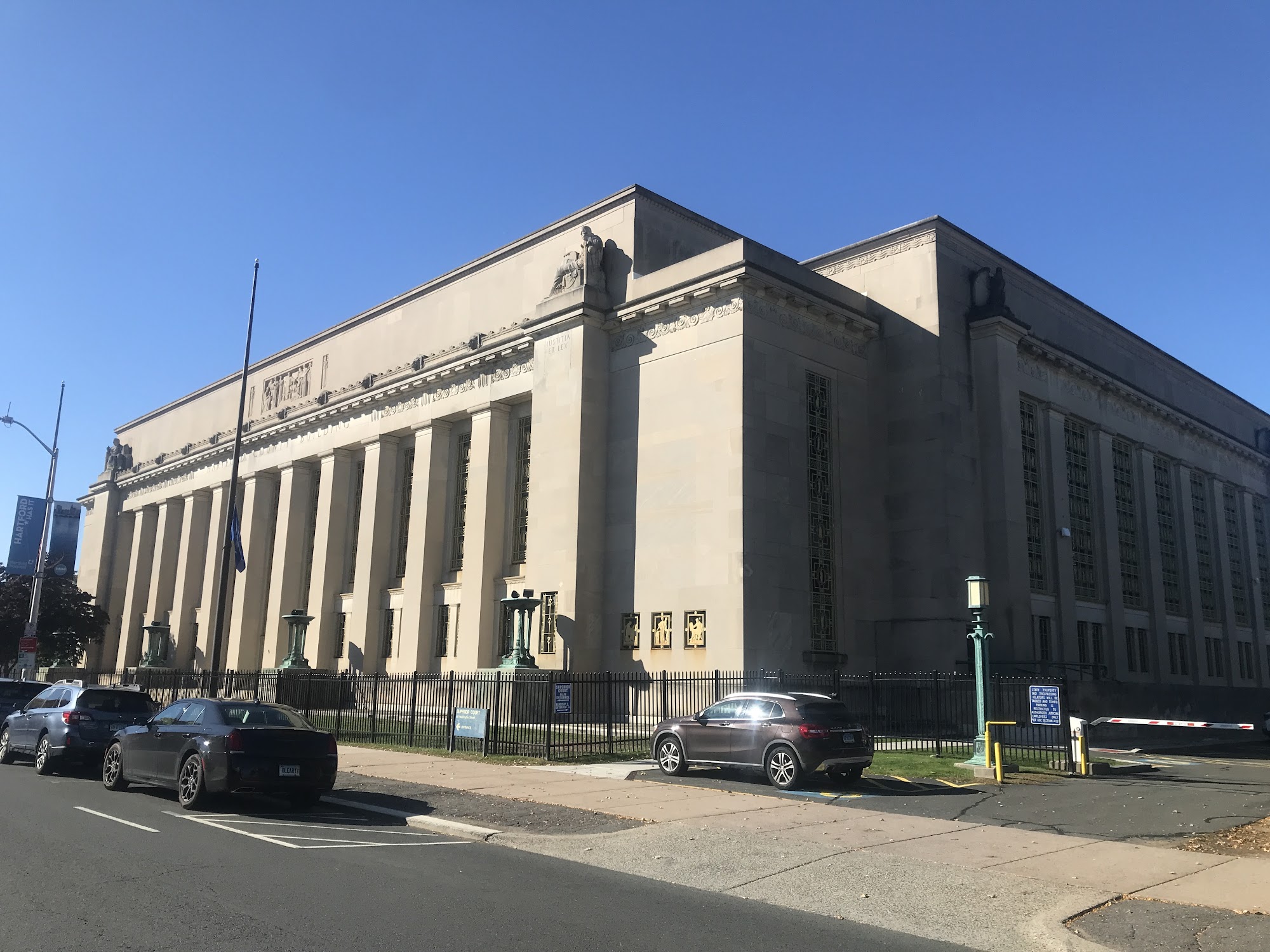 HARTFORD SUPERIOR COURT CIVIL/CRIMINAL Hartford CT Hours