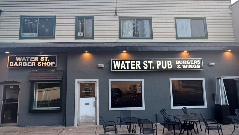 Water St Pub