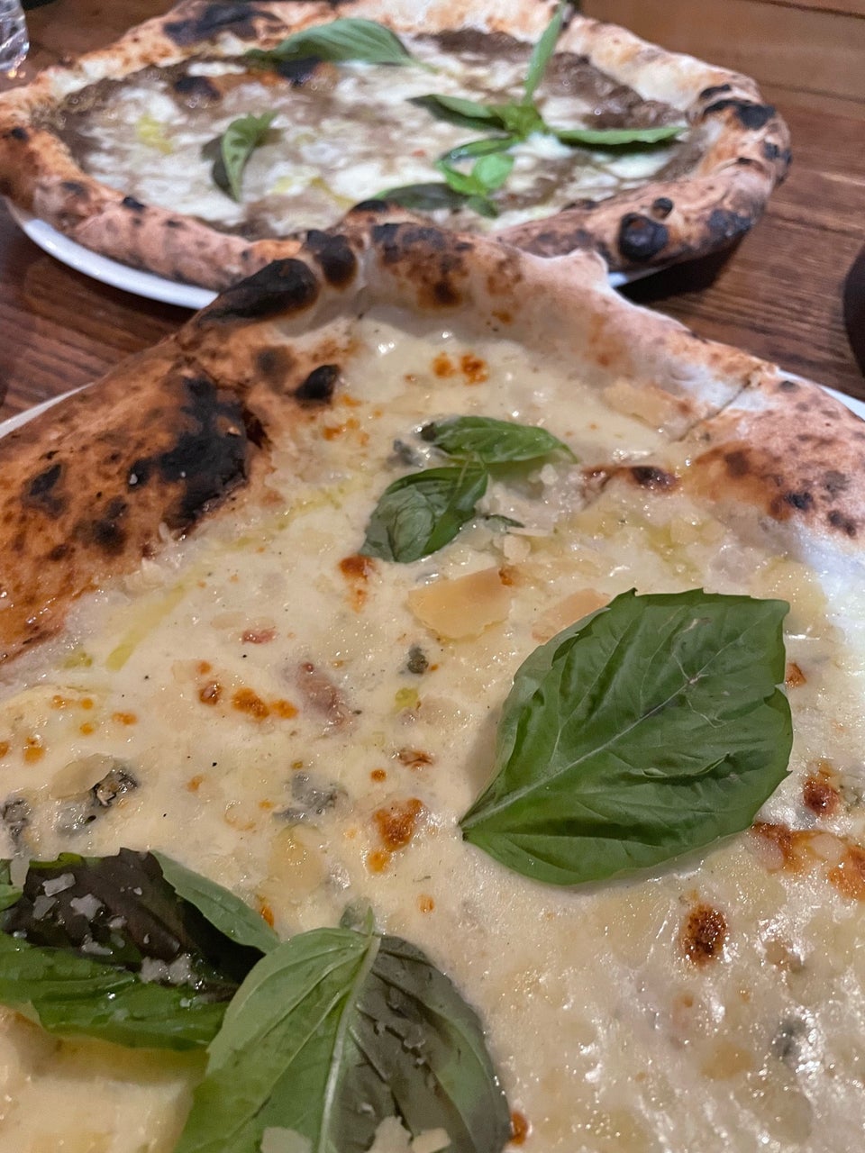 Zeneli Pizzeria e cucina Napoletana