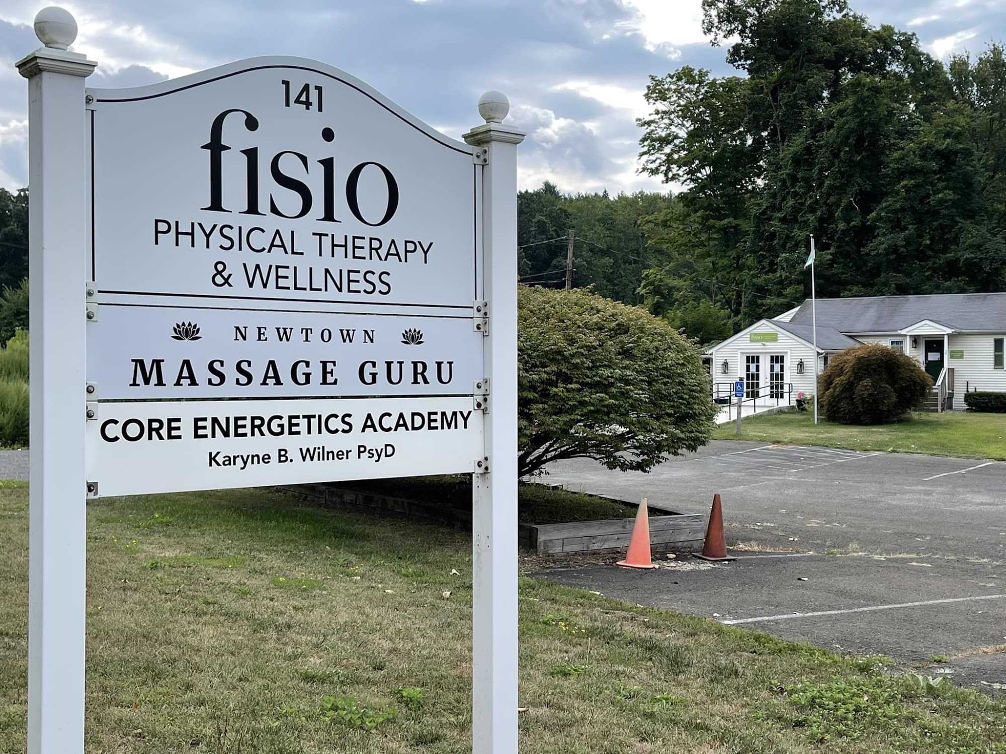 Newtown Massage Guru- Laura Welch, LMT