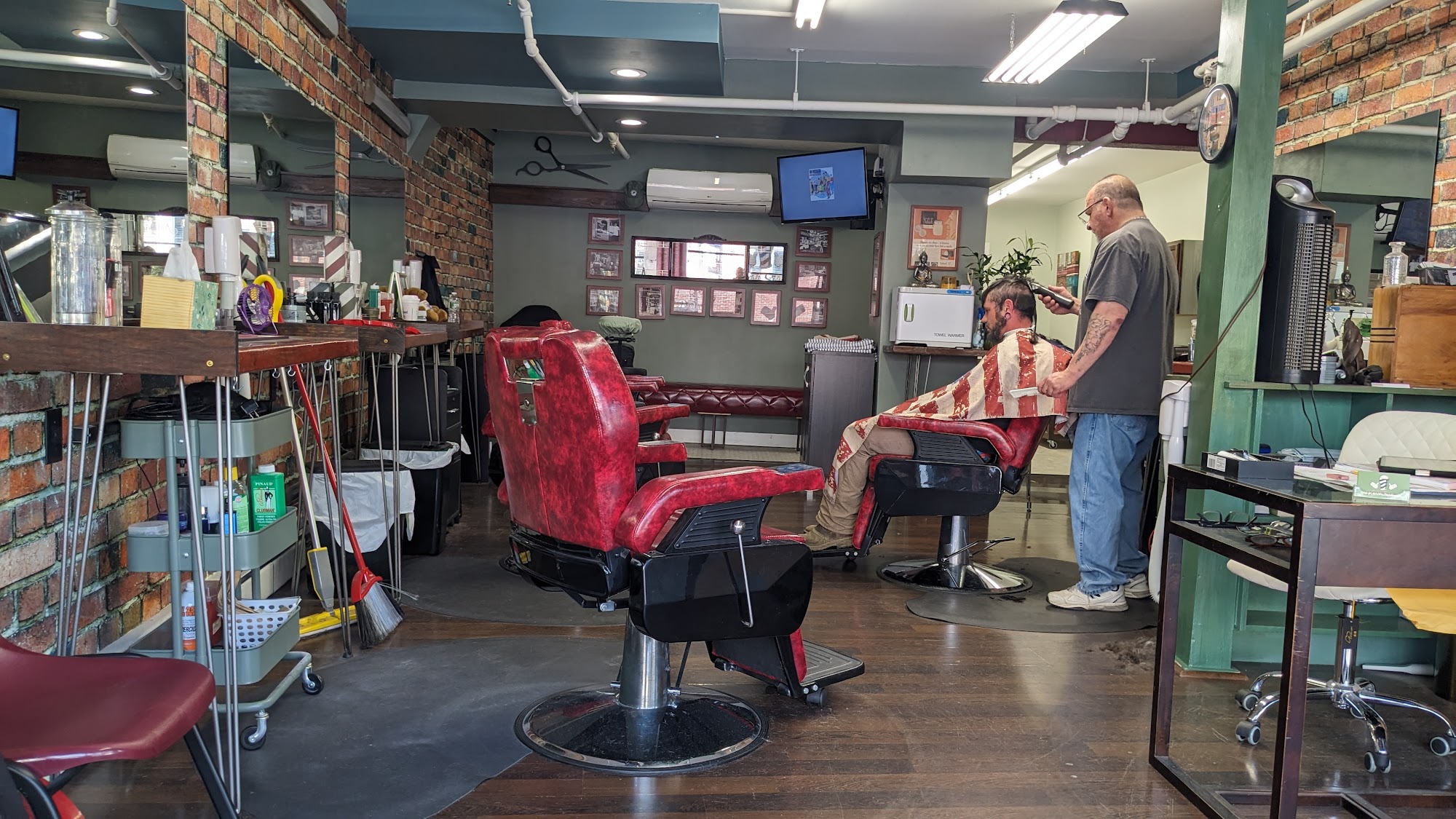 Fresh Startz Barber Shop 36 W Broad St, Pawcatuck Connecticut 06379