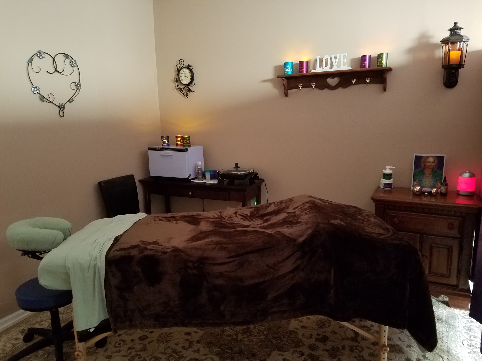 Divine Massage 35 Columbus St, Seymour Connecticut 06483