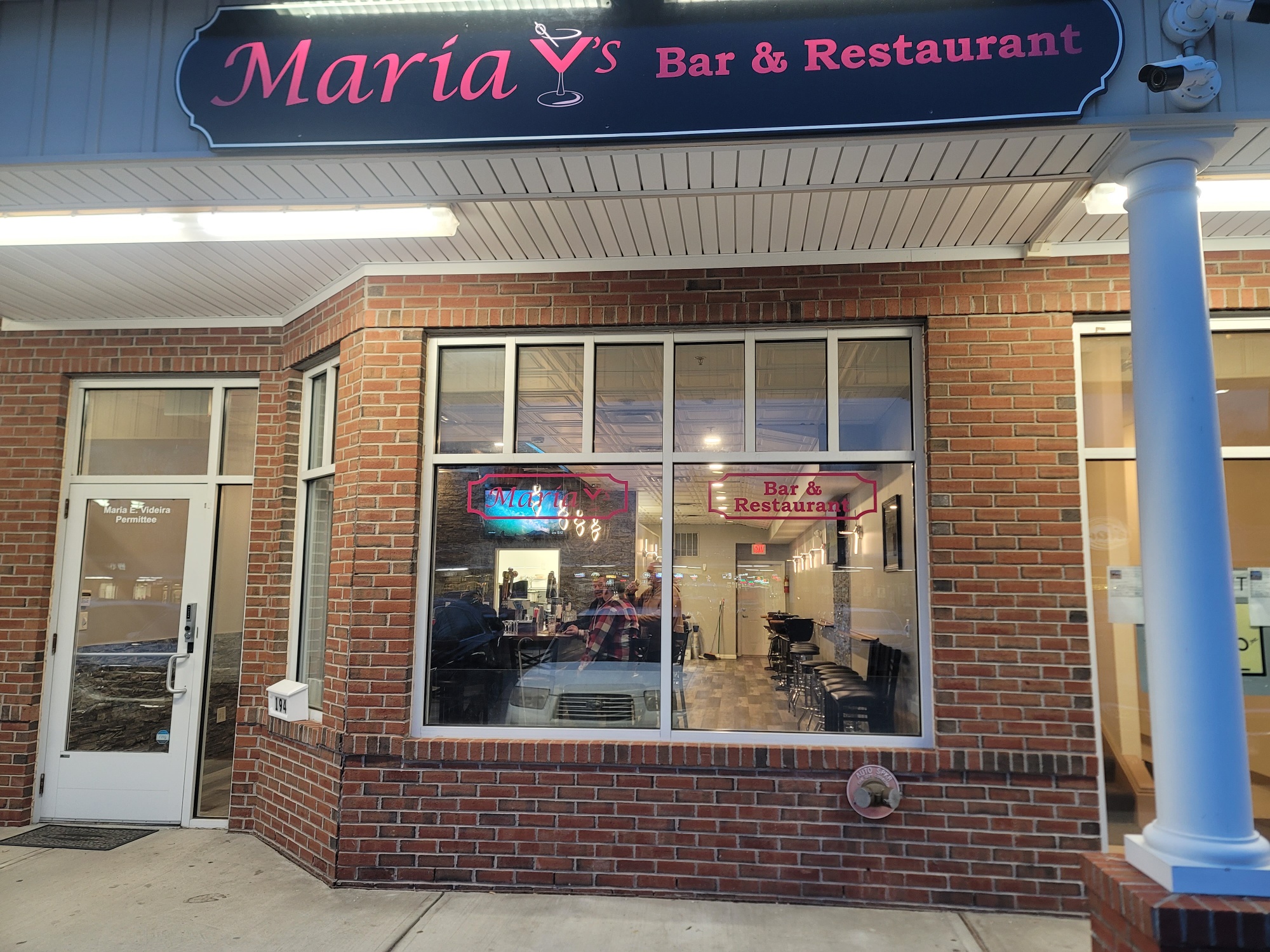 Maria V's Bar and Restaurant