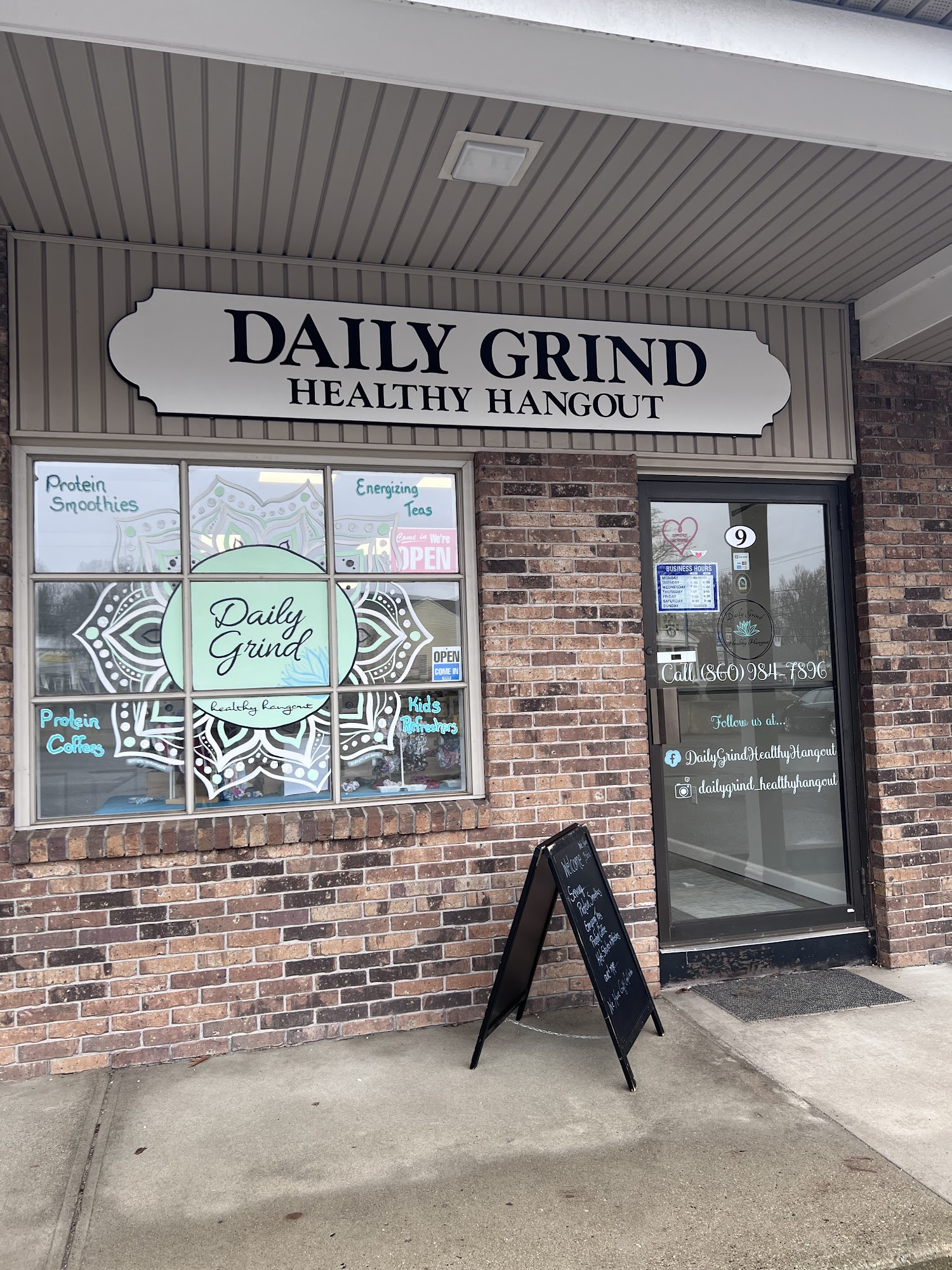 Daily Grind Healthy Hangout