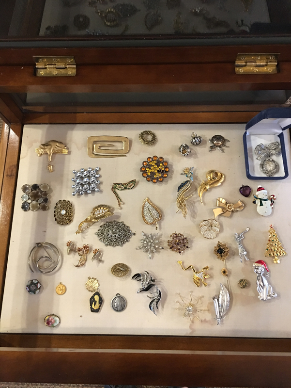 James Selig Estate Jewelry and Antiques