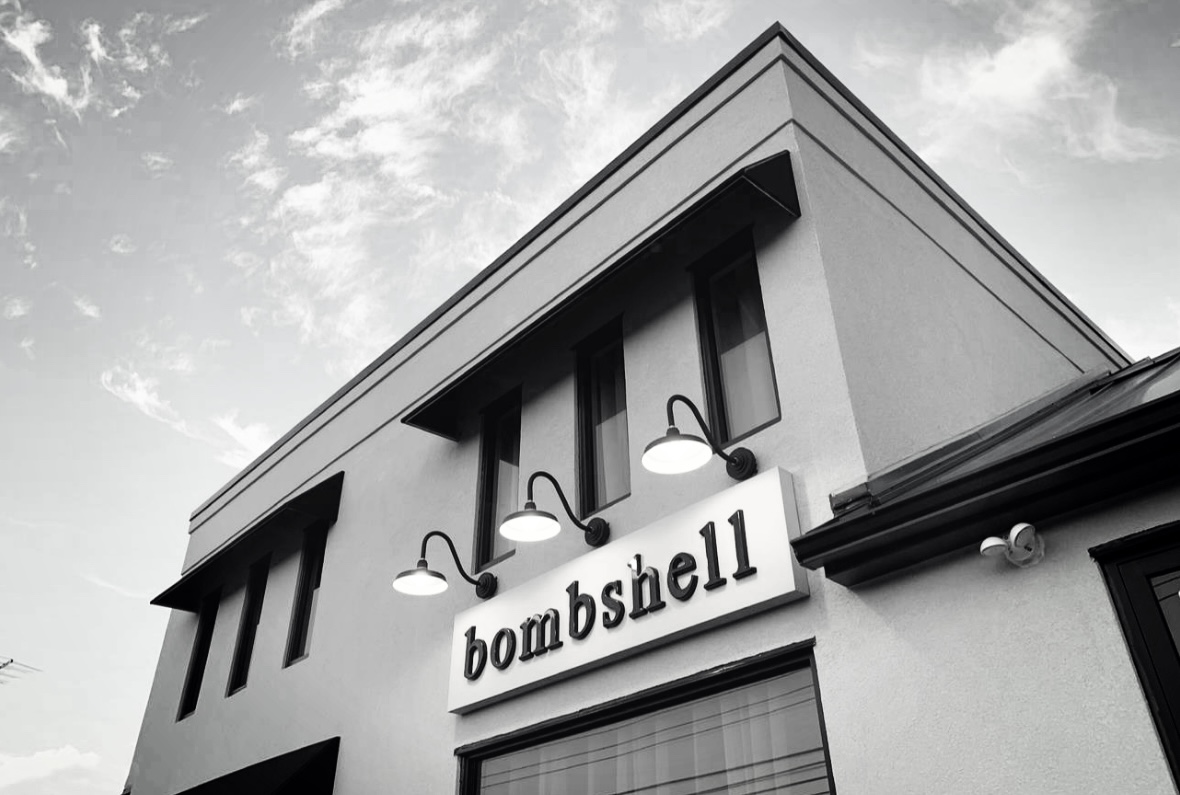 bombshell hair studio, Inc.