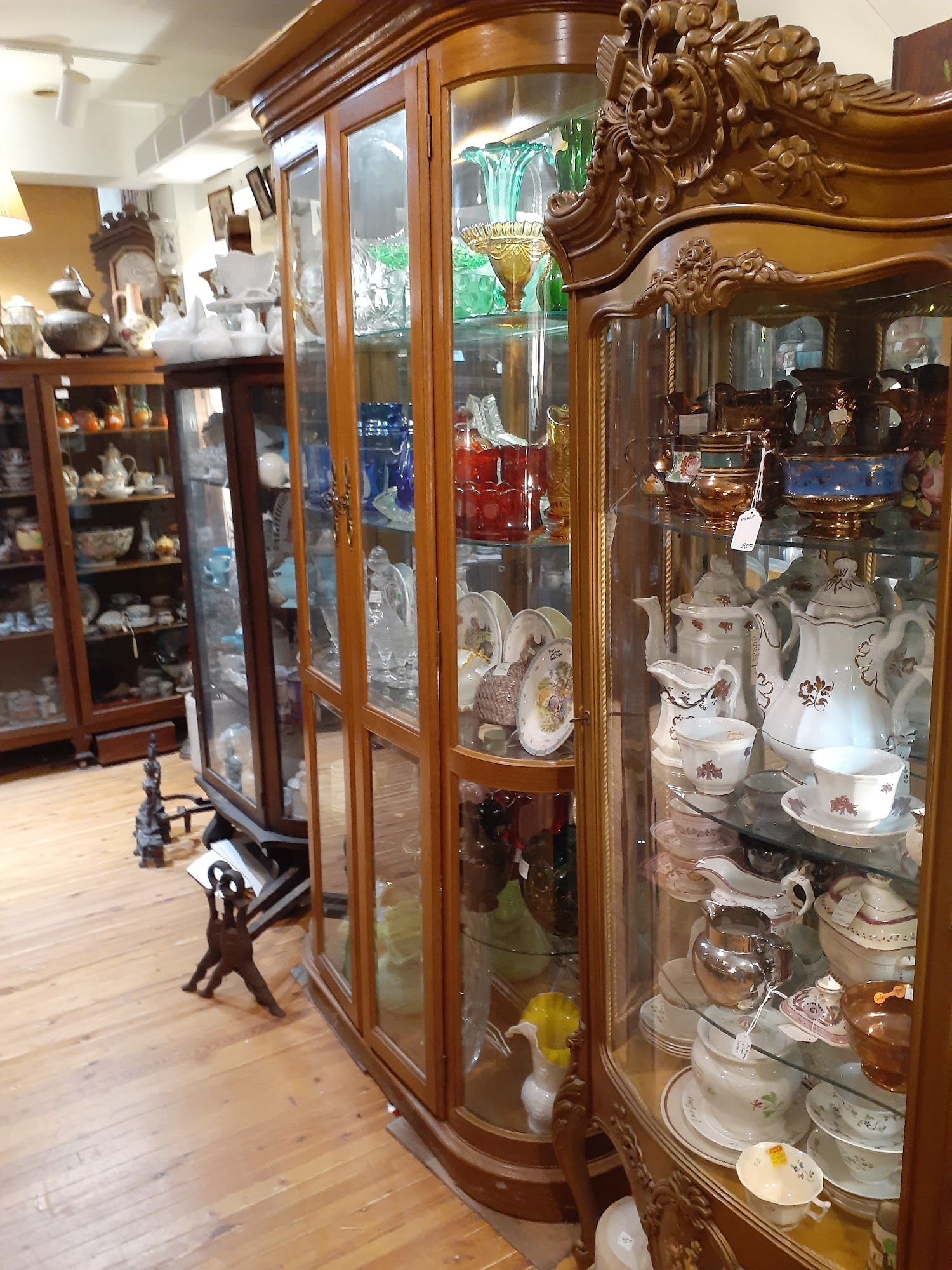 Beaman's Old & Gnu Antiques