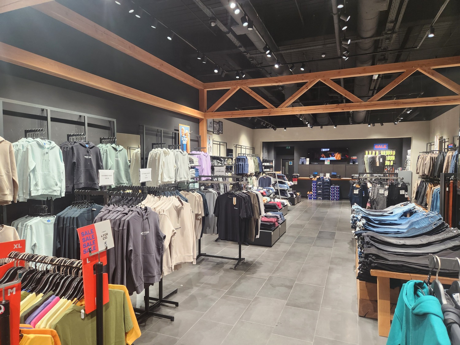 JACK & JONES