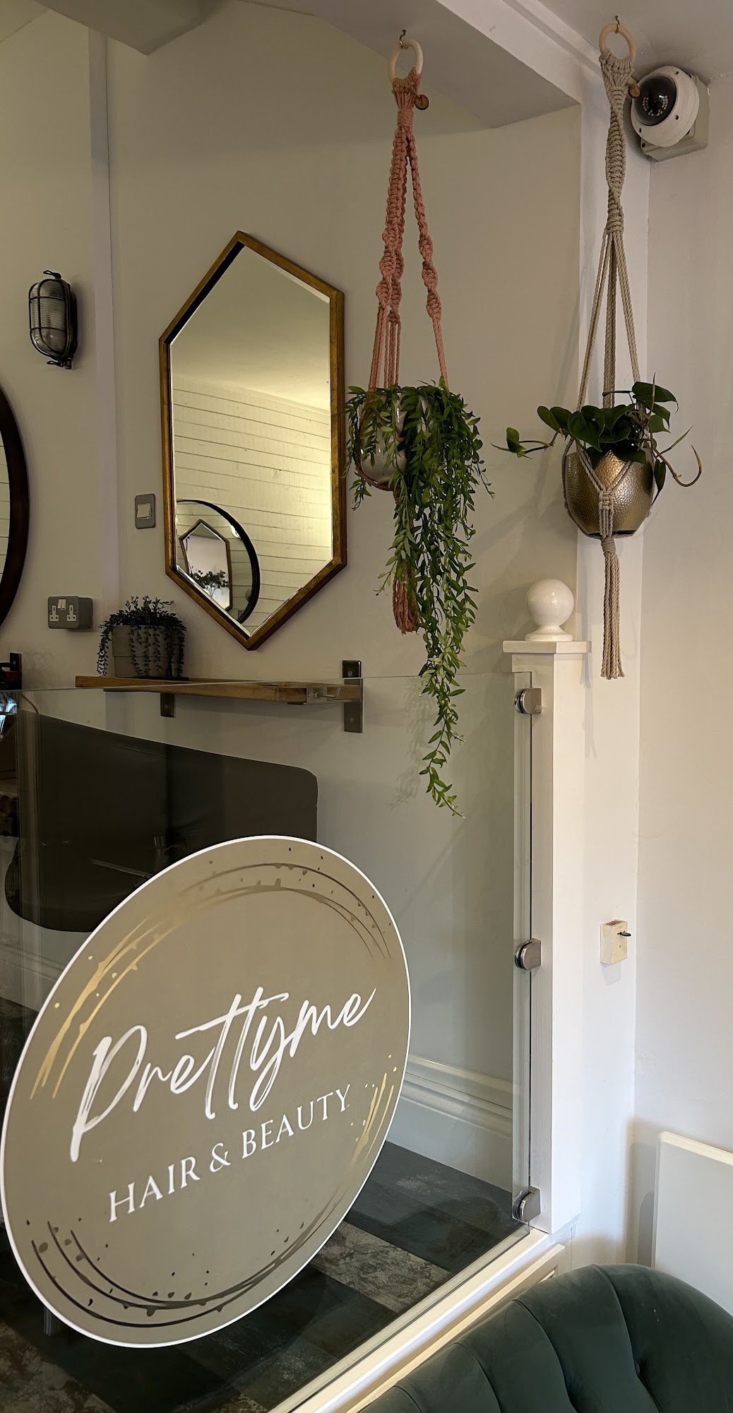 Prettyme Hair & Beauty