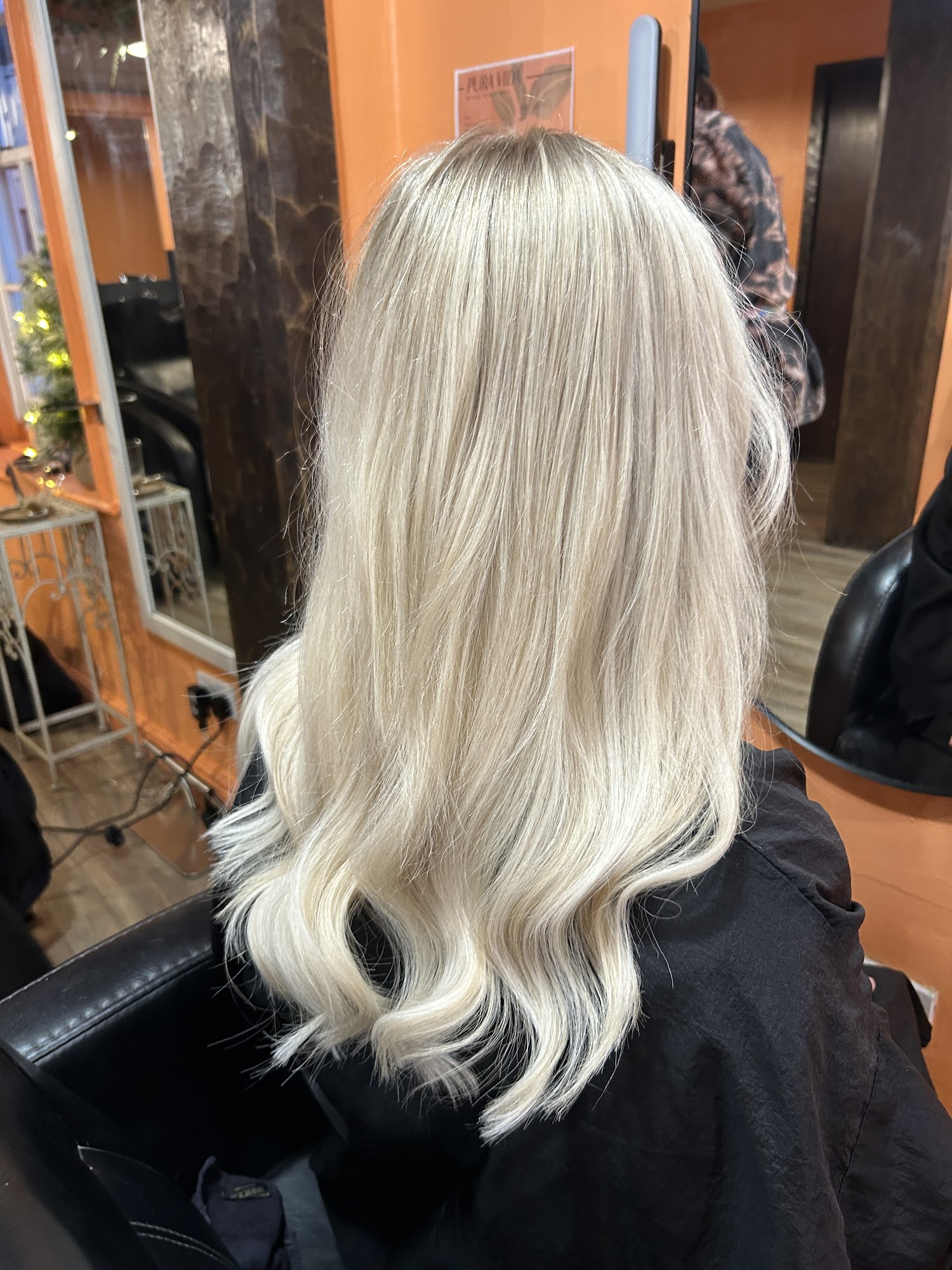 Pura Vida Collective Salon