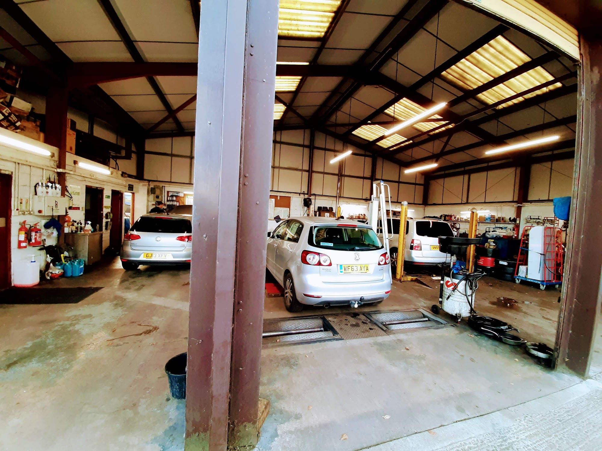 Musbury Garage