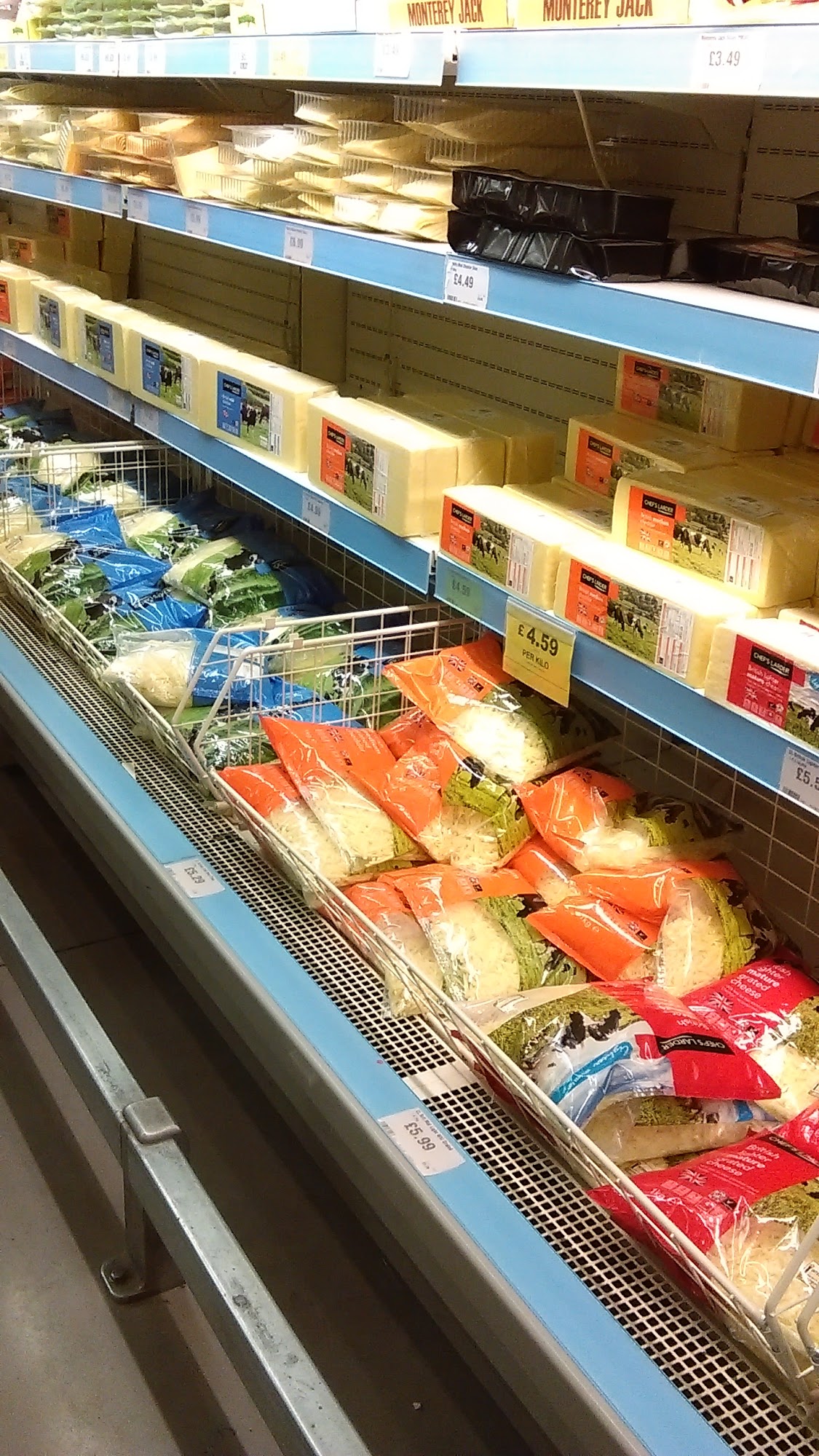 Makro Exeter