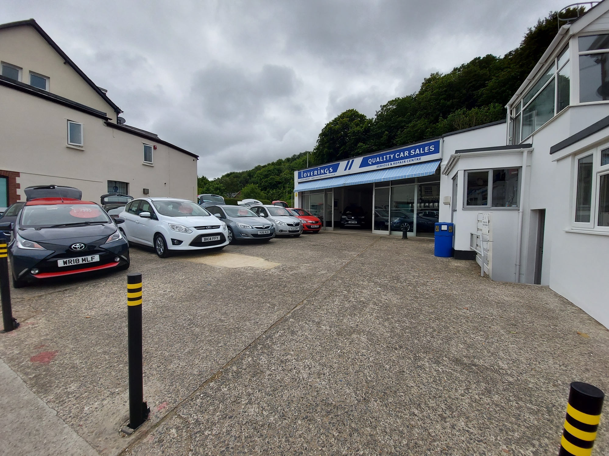 Loverings Garage Ilfracombe