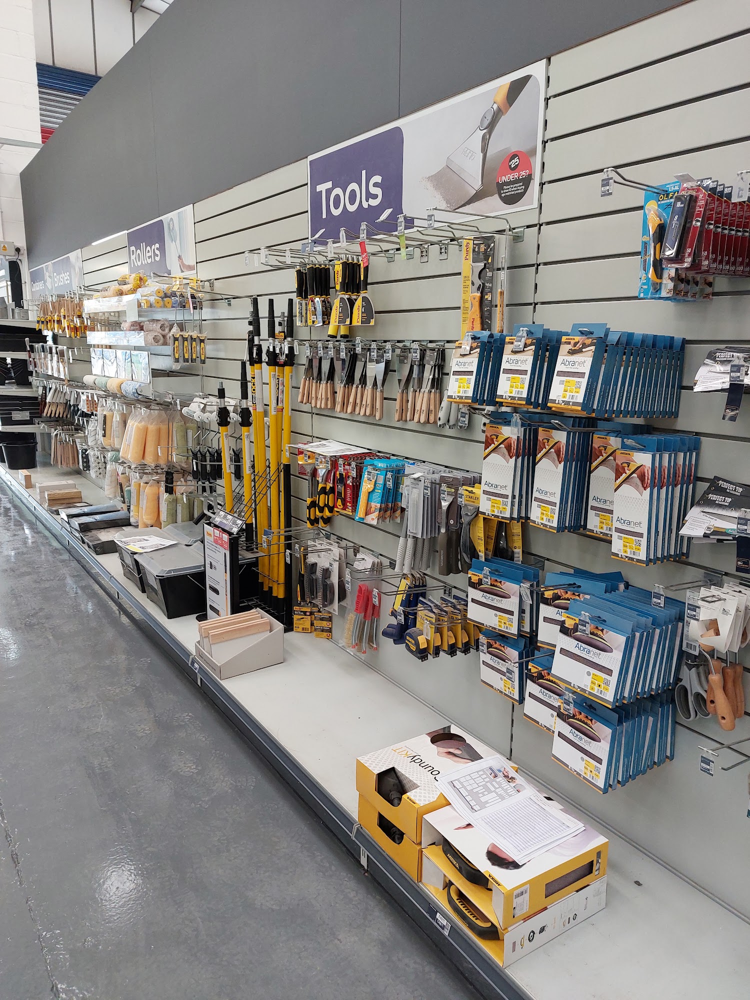 Dulux Decorator Centre Plymouth