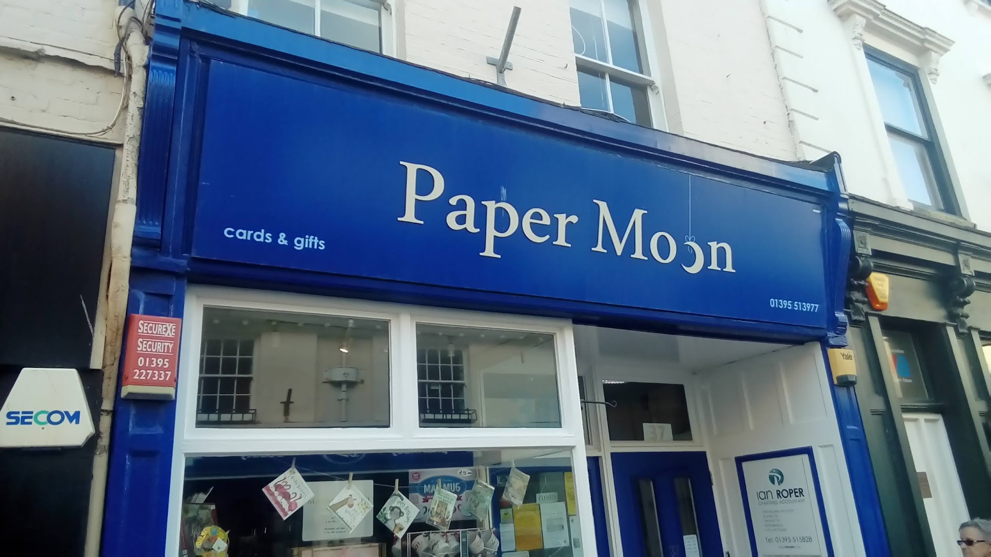 Paper Moon
